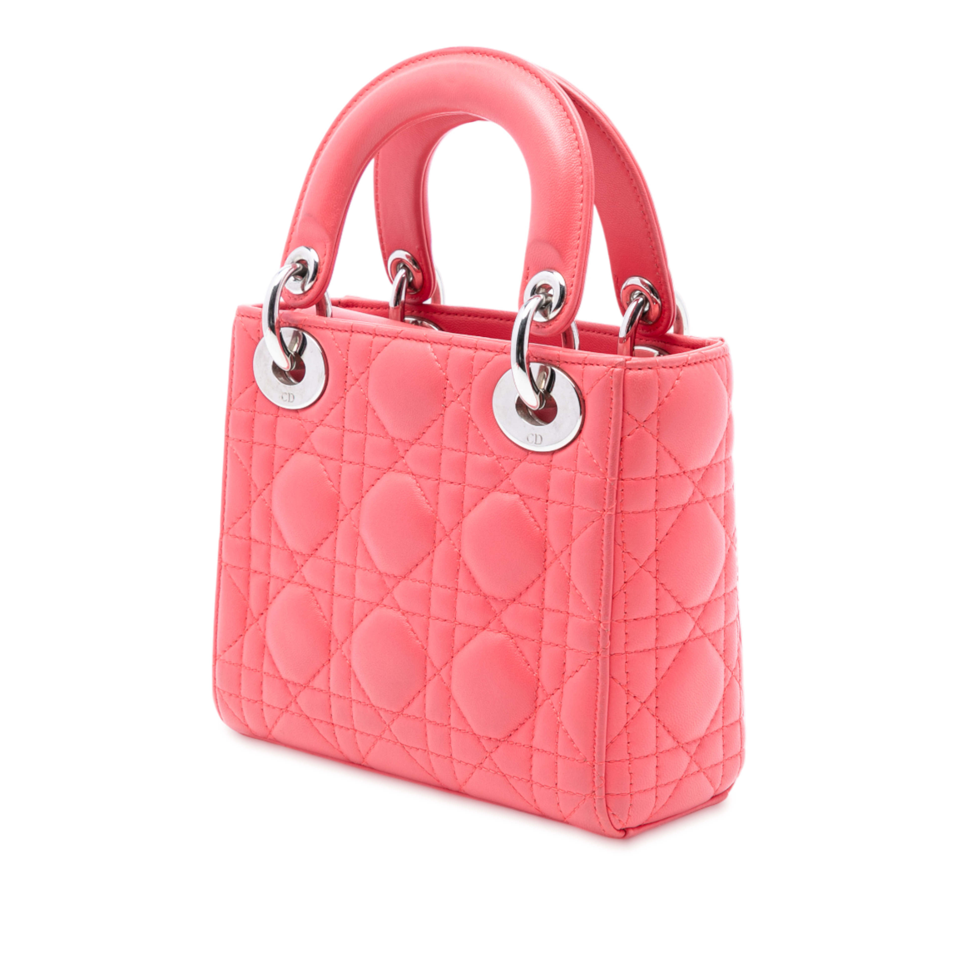 Dior Mini Lambskin Cannage Lady Dior, från Luxclusif, i färgen rosa. Klicka för att öppna bilden i stort format