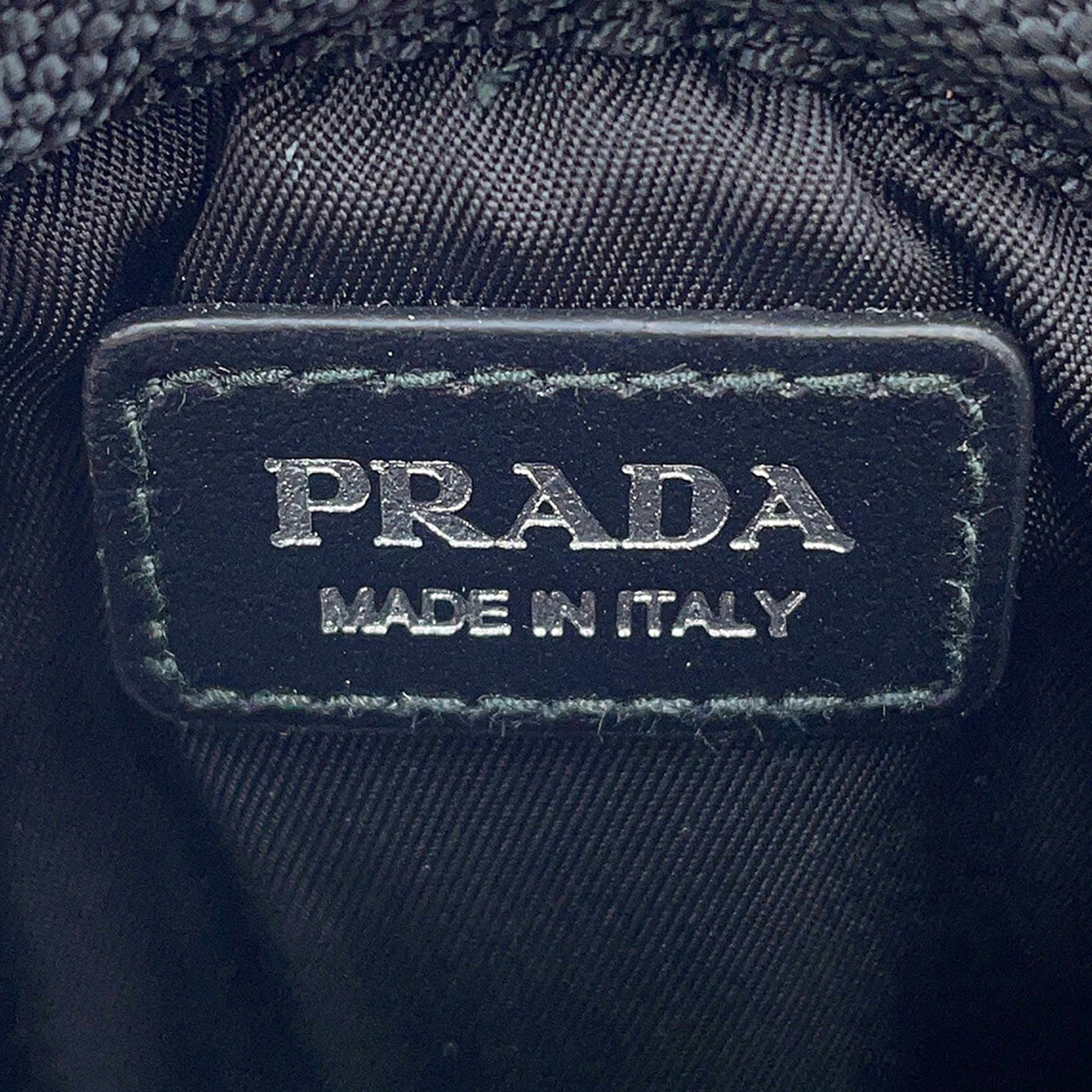 Prada Mini Tessuto Round Pouch Crossbody, från Luxclusif, i färgen black. Klicka för att öppna bilden i stort format
