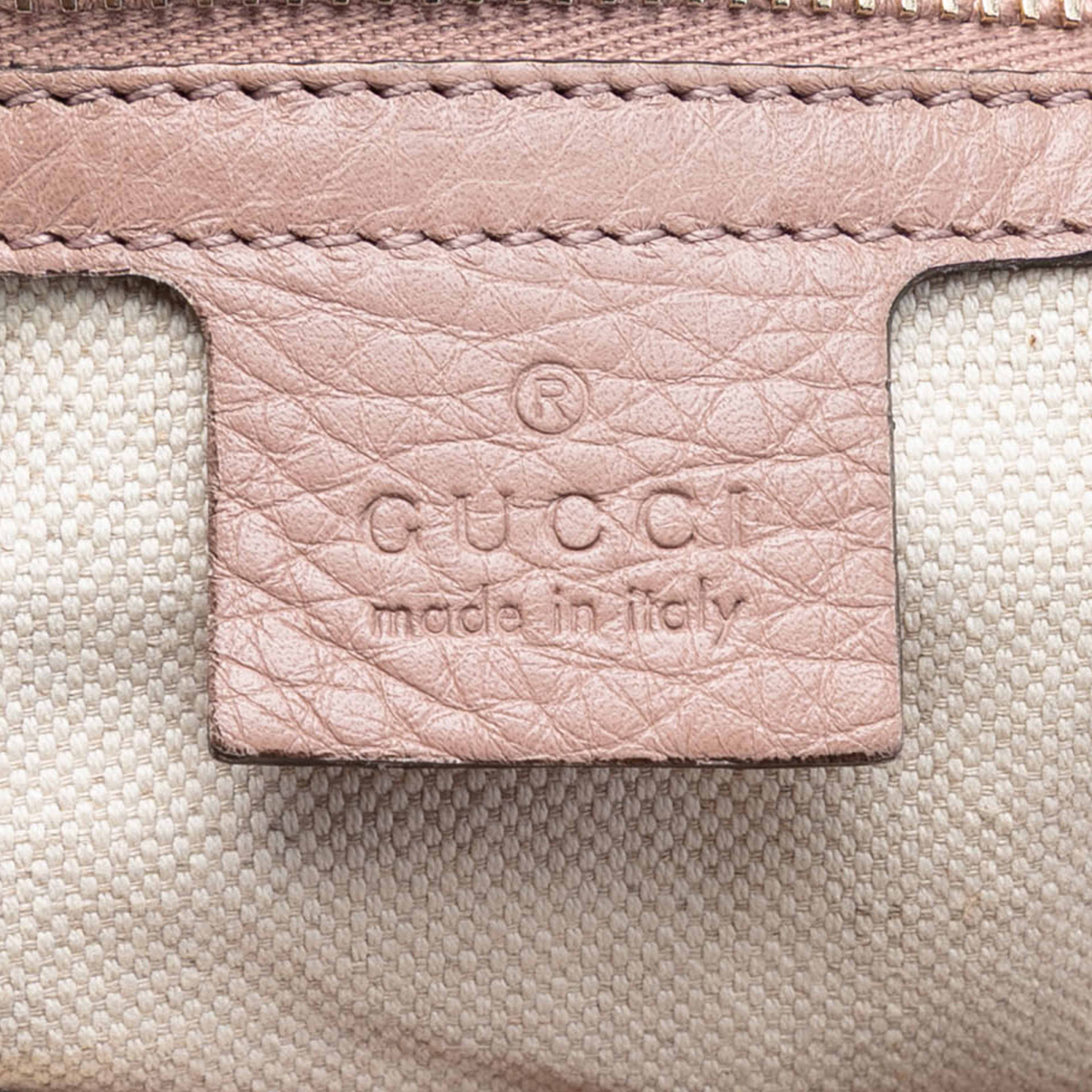 Gucci Medium Calfskin Bamboo Shopper Satchel, från Luxclusif, i färgen light pink. Klicka för att öppna bilden i stort format