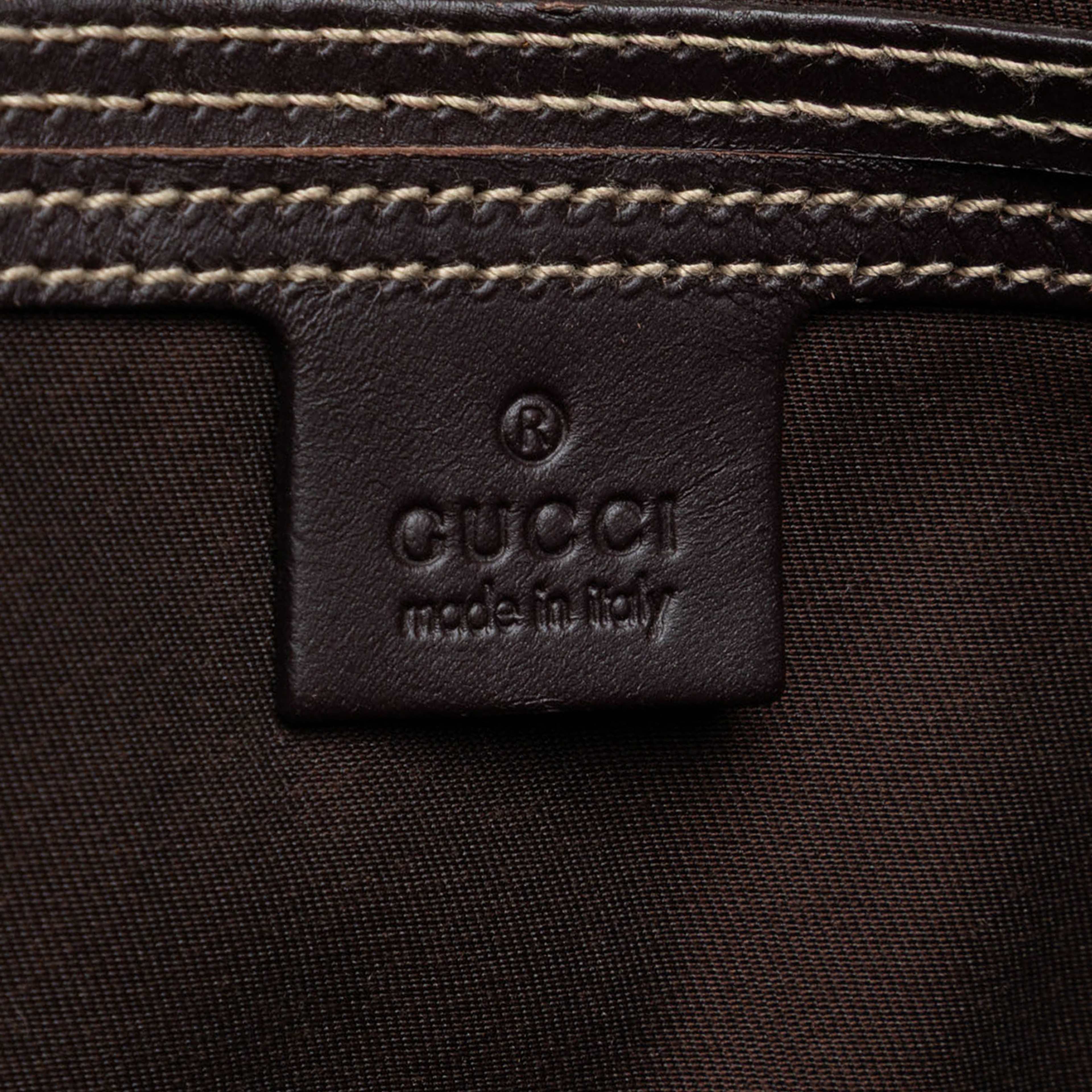 Gucci Gg Supreme Crossbody, från Luxclusif, i färgen beige. Klicka för att öppna bilden i stort format