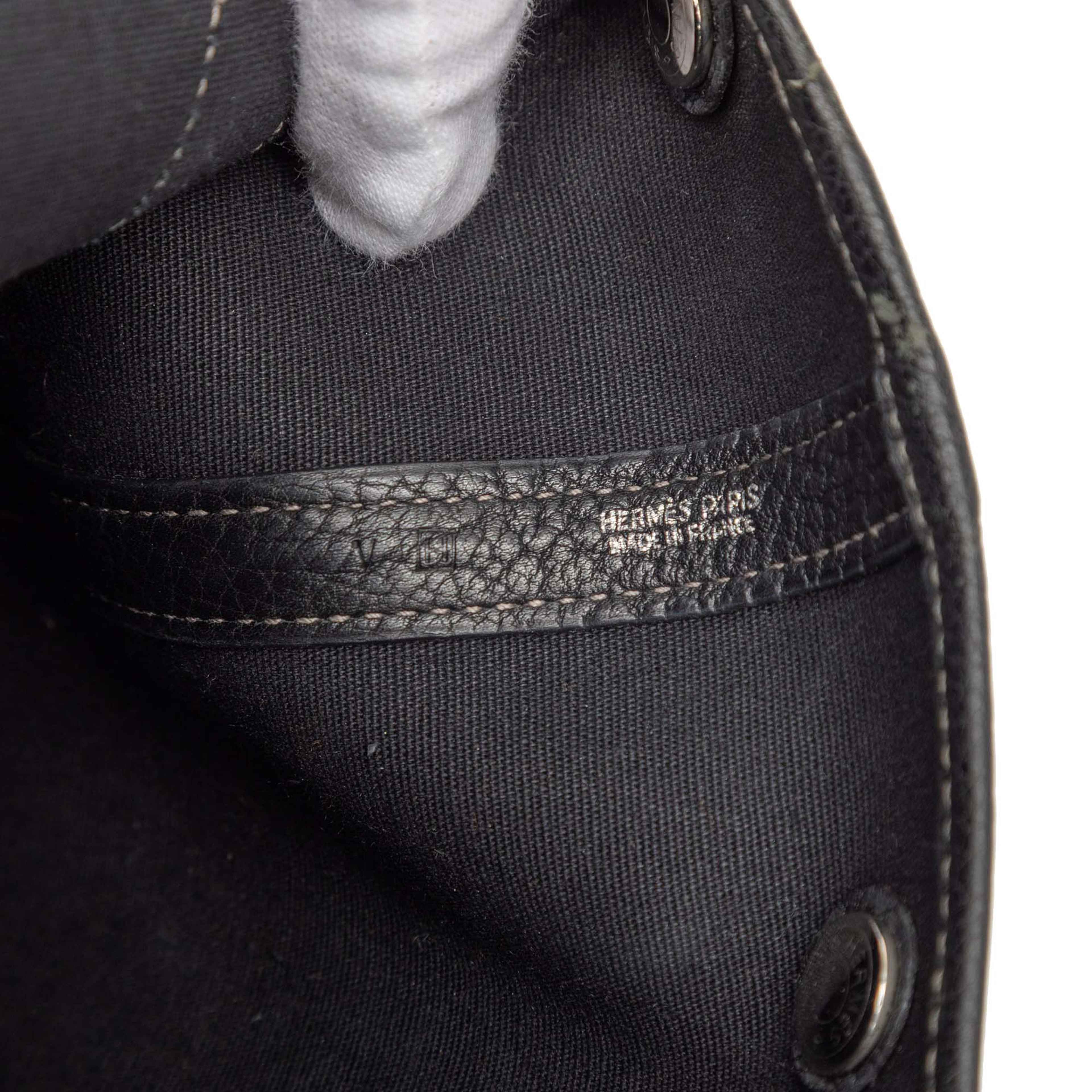 Hermès Toile And Negonda Garden File 28, från Luxclusif, i färgen black. Klicka för att öppna bilden i stort format