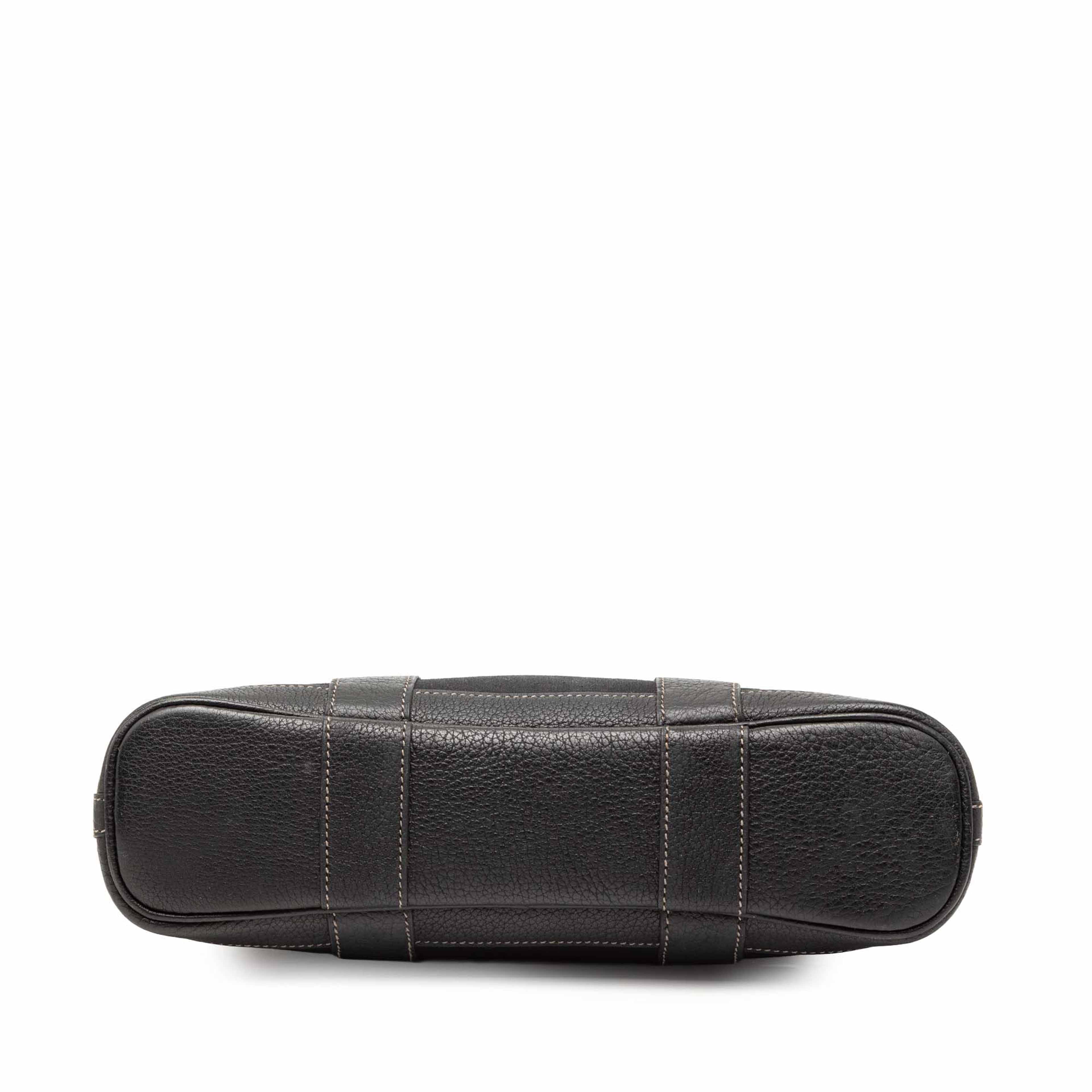 Hermès Toile And Negonda Garden File 28, från Luxclusif, i färgen black. Klicka för att öppna bilden i stort format