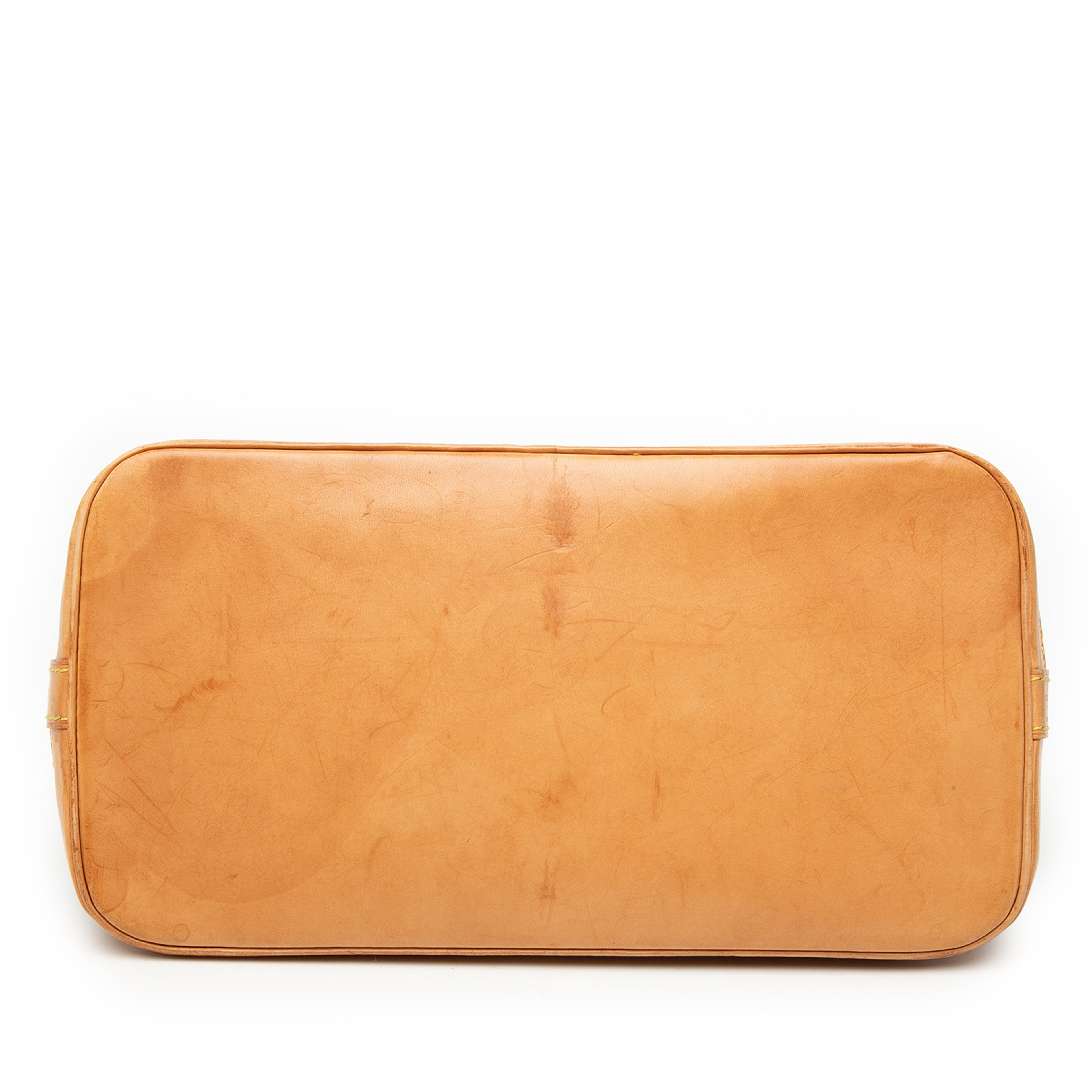 Louis Vuitton Monogram Alma Pm, från Luxclusif, i färgen brown. Klicka för att öppna bilden i stort format