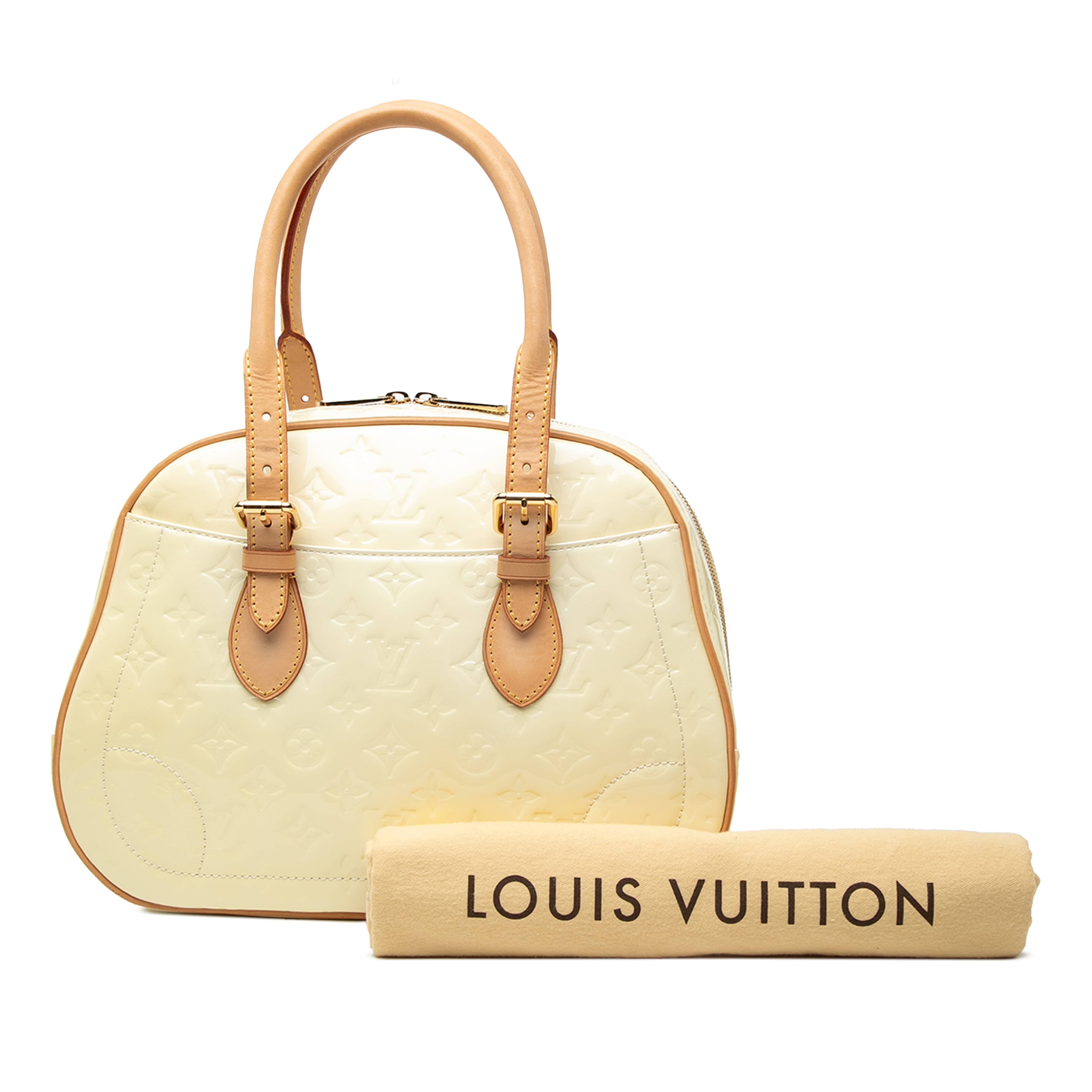 Louis Vuitton Monogram Vernis Summit Drive, från Luxclusif, i färgen vit. Klicka för att öppna bilden i stort format