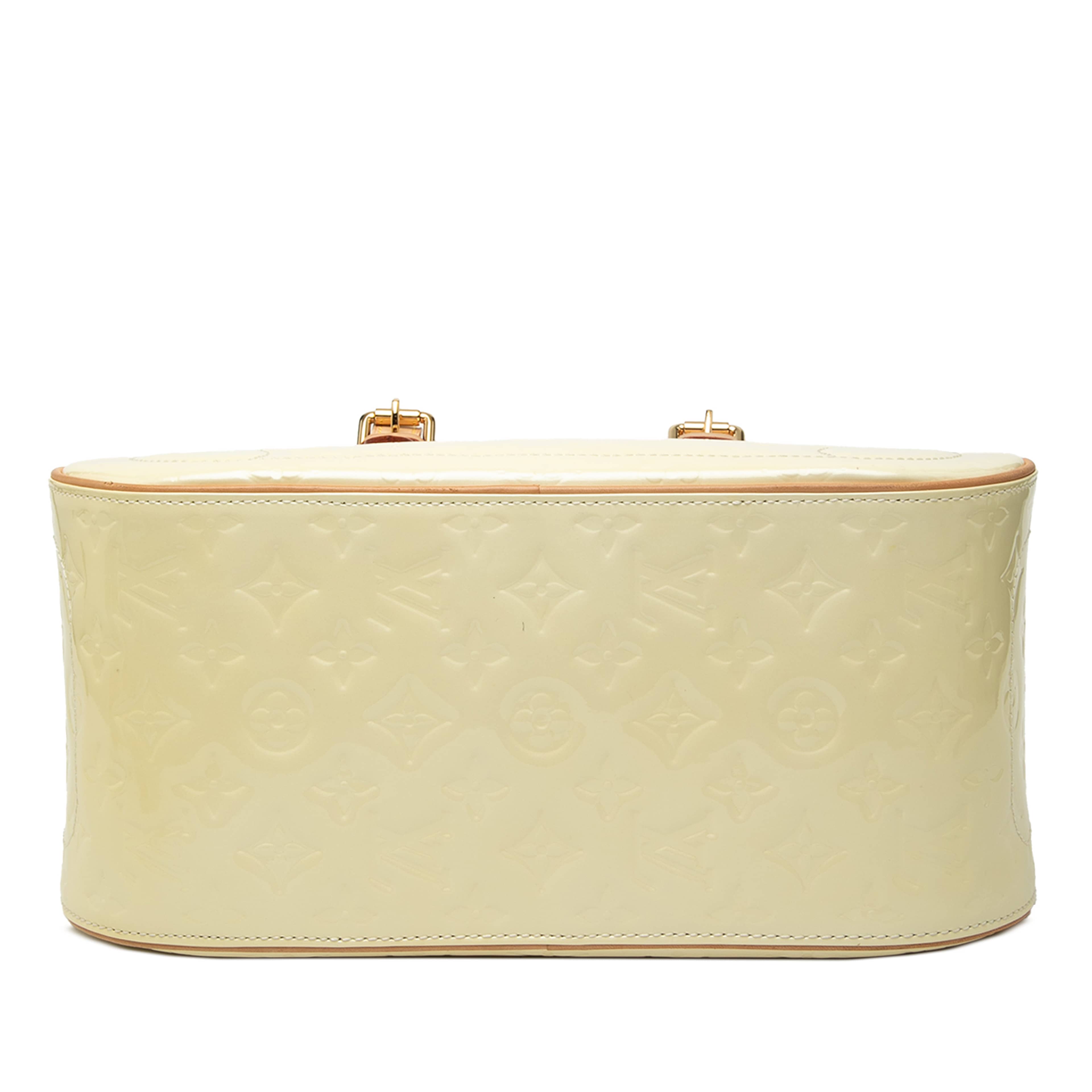 Louis Vuitton Monogram Vernis Summit Drive, från Luxclusif, i färgen vit. Klicka för att öppna bilden i stort format