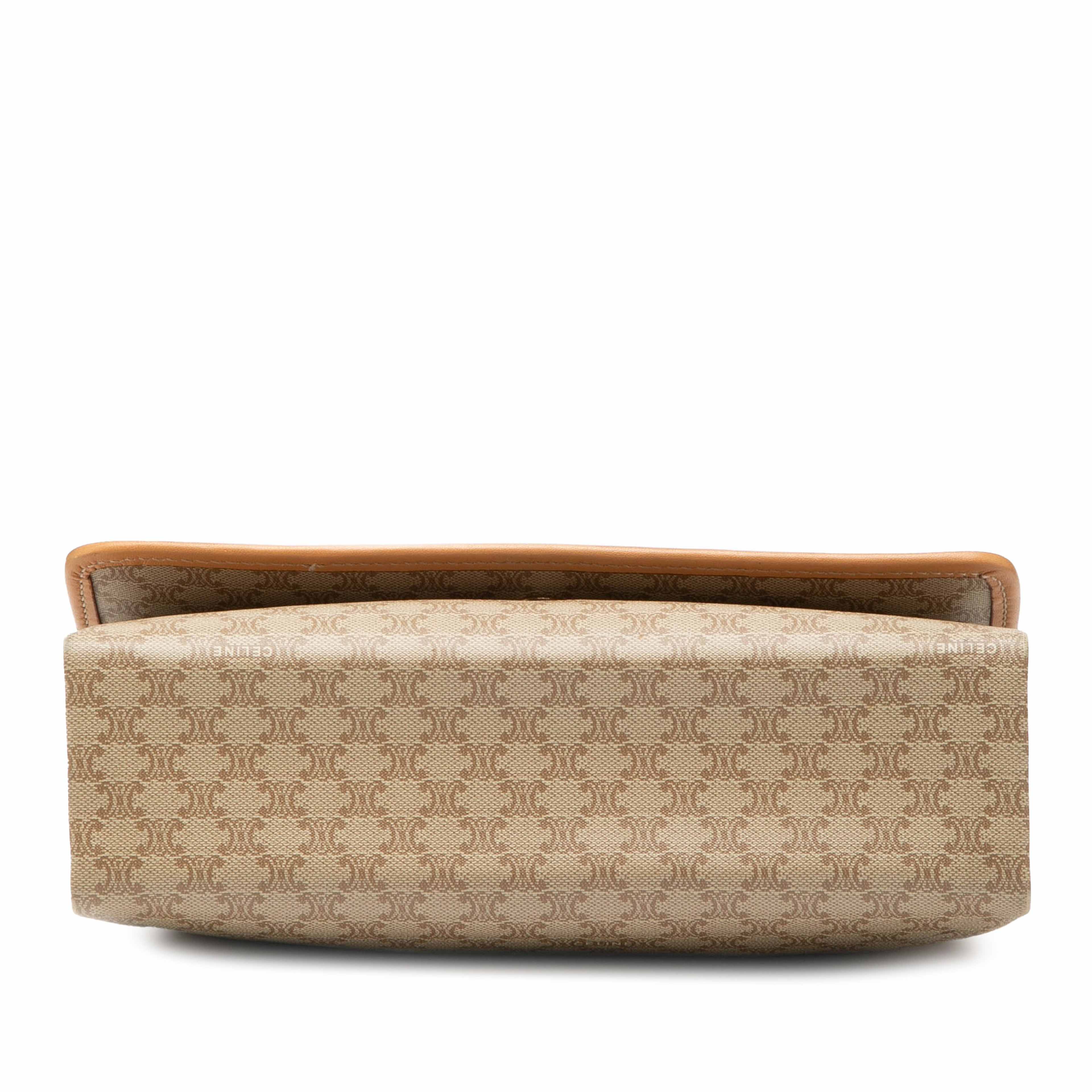 Celine Macadam Coated Canvas Crossbody, från Luxclusif, i färgen beige. Klicka för att öppna bilden i stort format