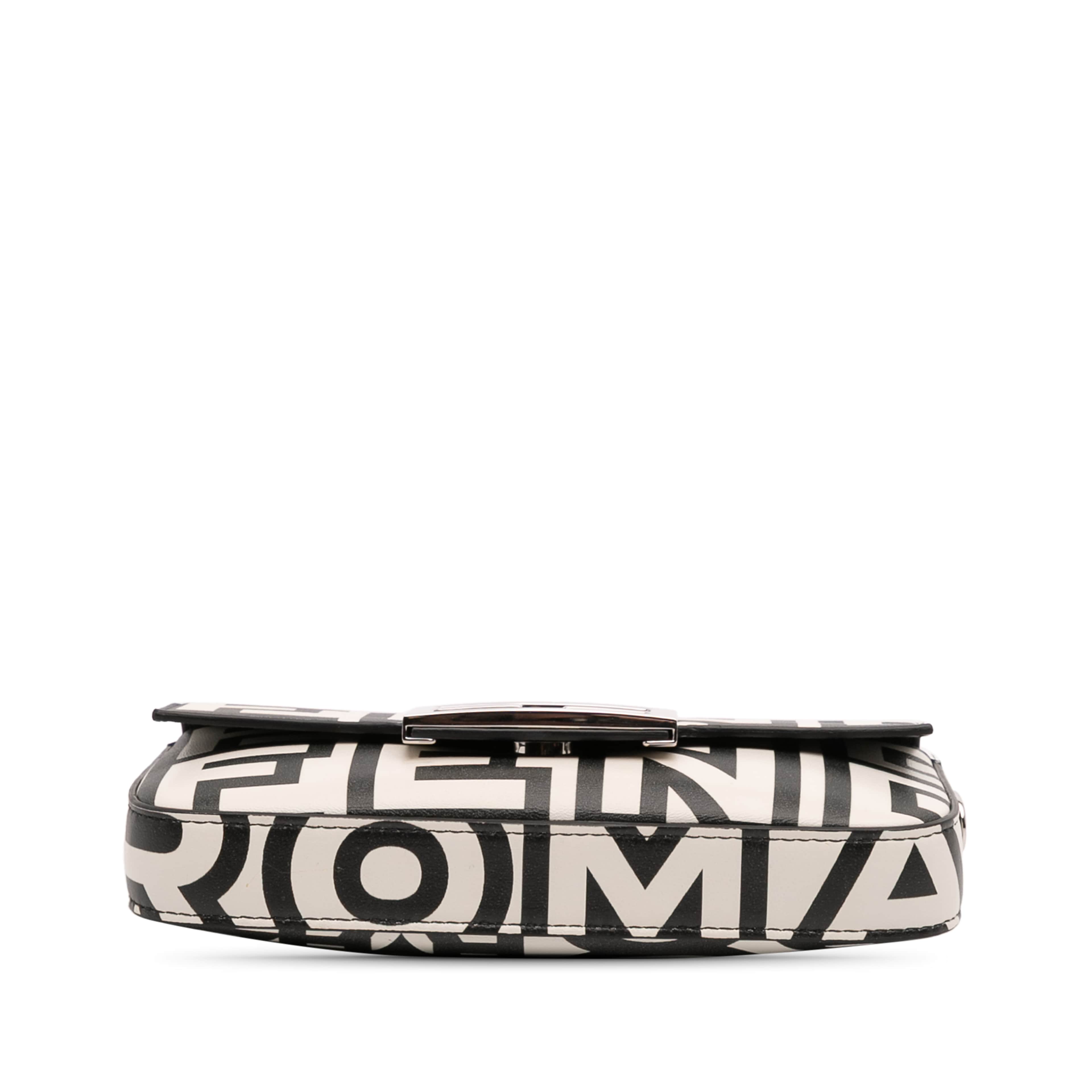 Fendi Marc Jacobs Nappa Vitello King Logo Print Baguette Phone Pouch Satchel, från Luxclusif, i färgen white. Klicka för att öppna bilden i stort format