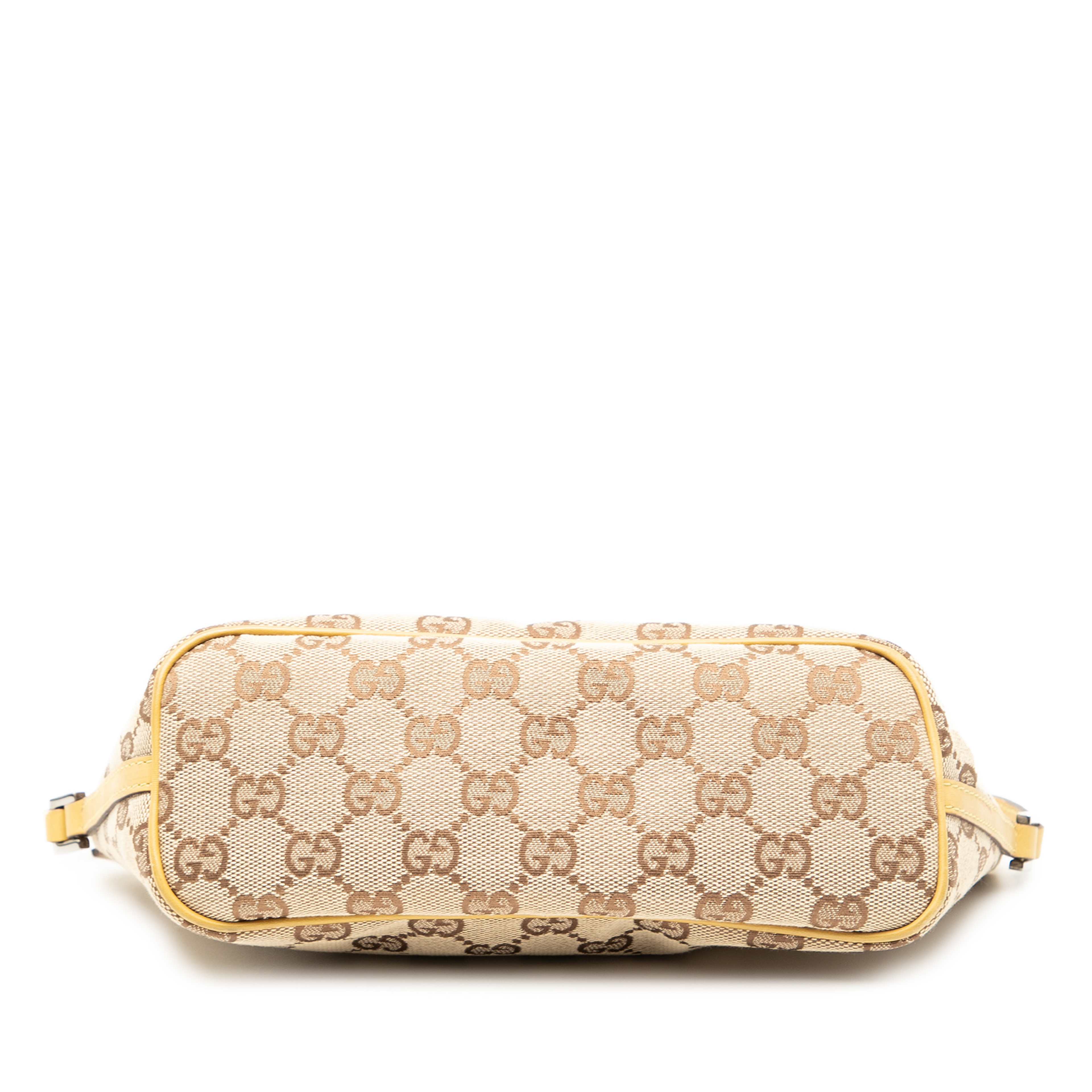 Gucci Gg Canvas Boat, från Luxclusif, i färgen beige. Klicka för att öppna bilden i stort format