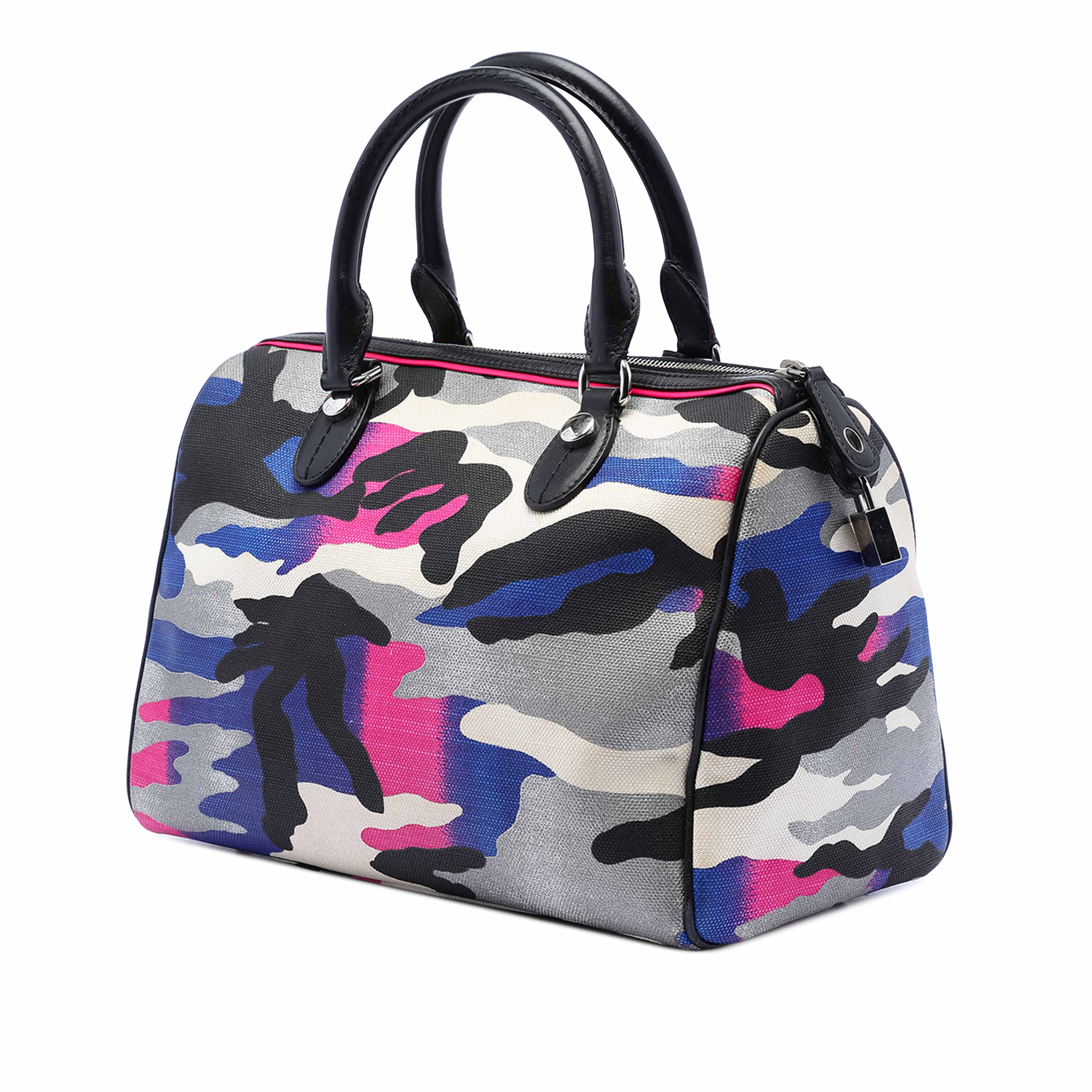Dior Anselm Reyle Canvas Camouflage Boston Bag, från Luxclusif, i färgen blue. Klicka för att öppna bilden i stort format