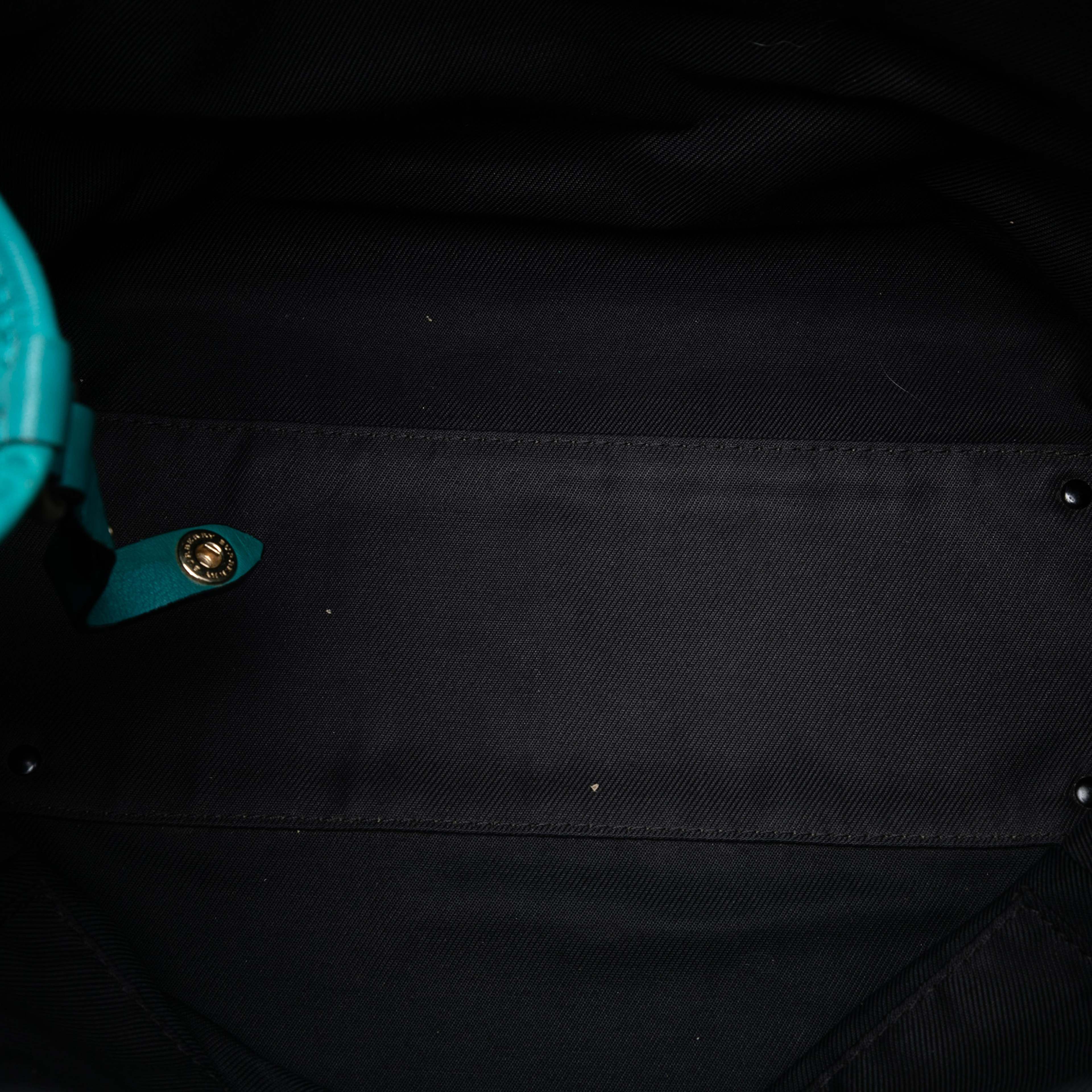 Burberry Small Haymarket Check Canvas And Leather Canterbury Tote, från Luxclusif, i färgen beige. Klicka för att öppna bilden i stort format