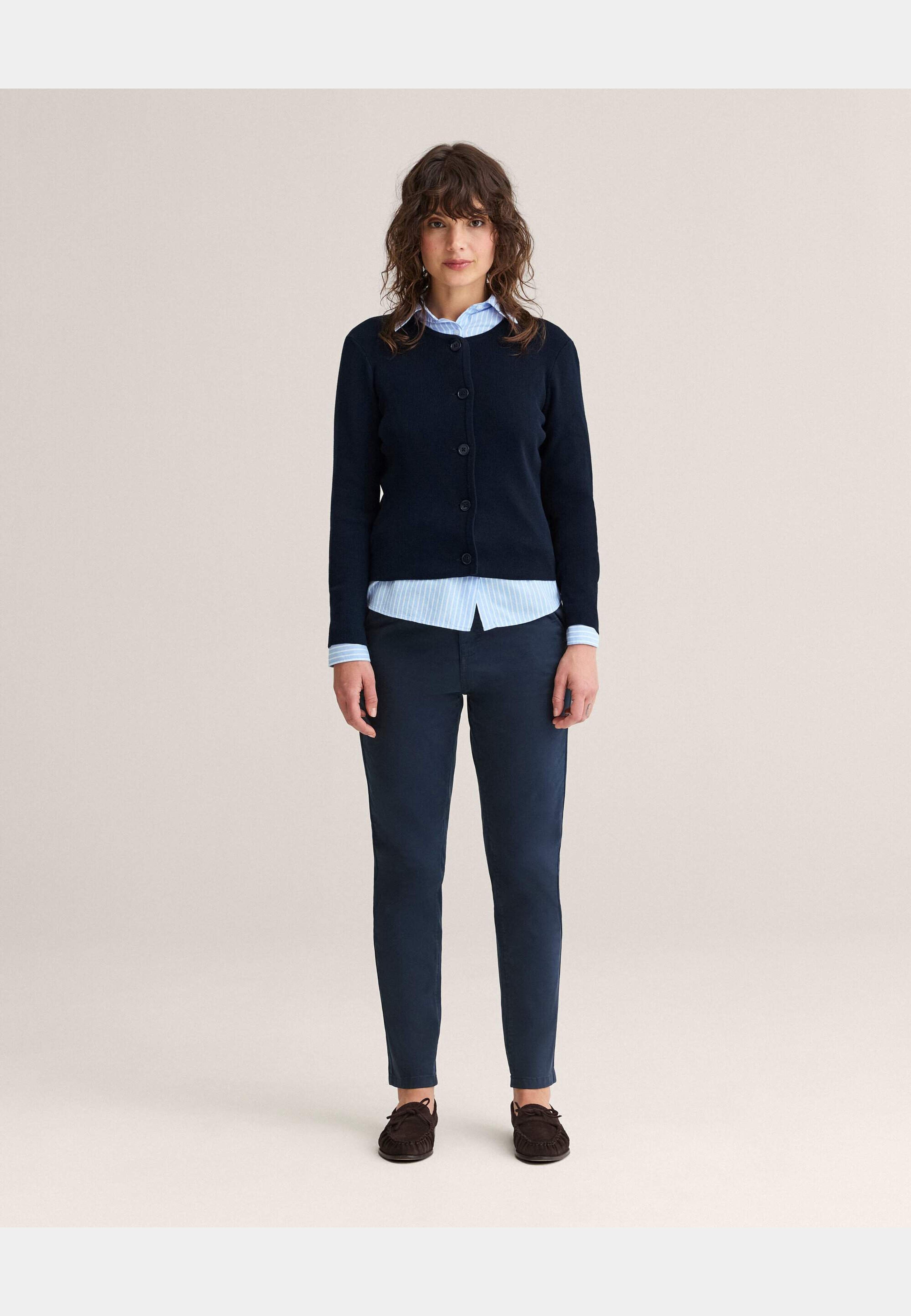 Felicity Rib Cardigan, från Newhouse, i färgen marinblå. Klicka för att öppna bilden i stort format