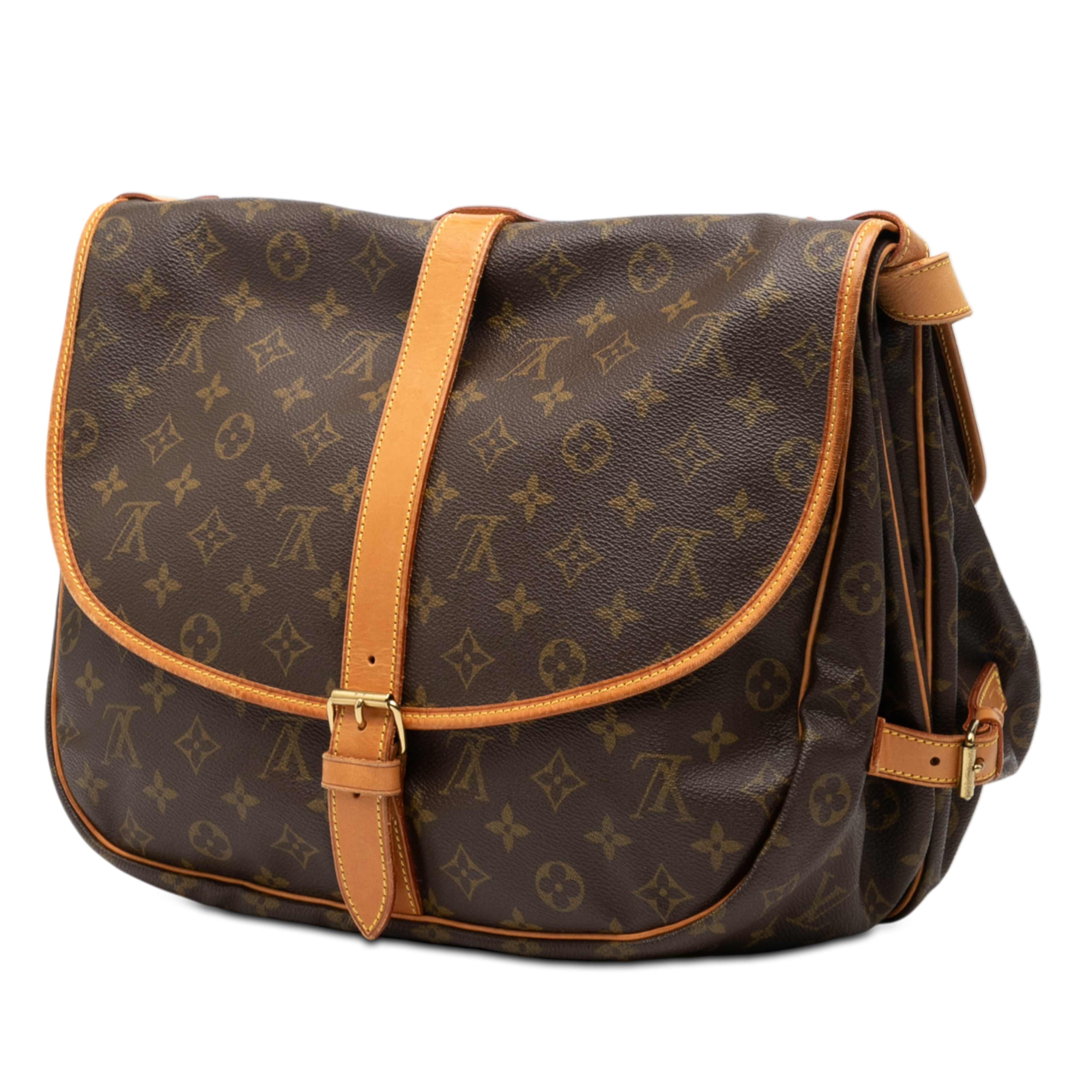 Louis Vuitton Monogram Saumur 35, från Luxclusif, i färgen brown. Klicka för att öppna bilden i stort format