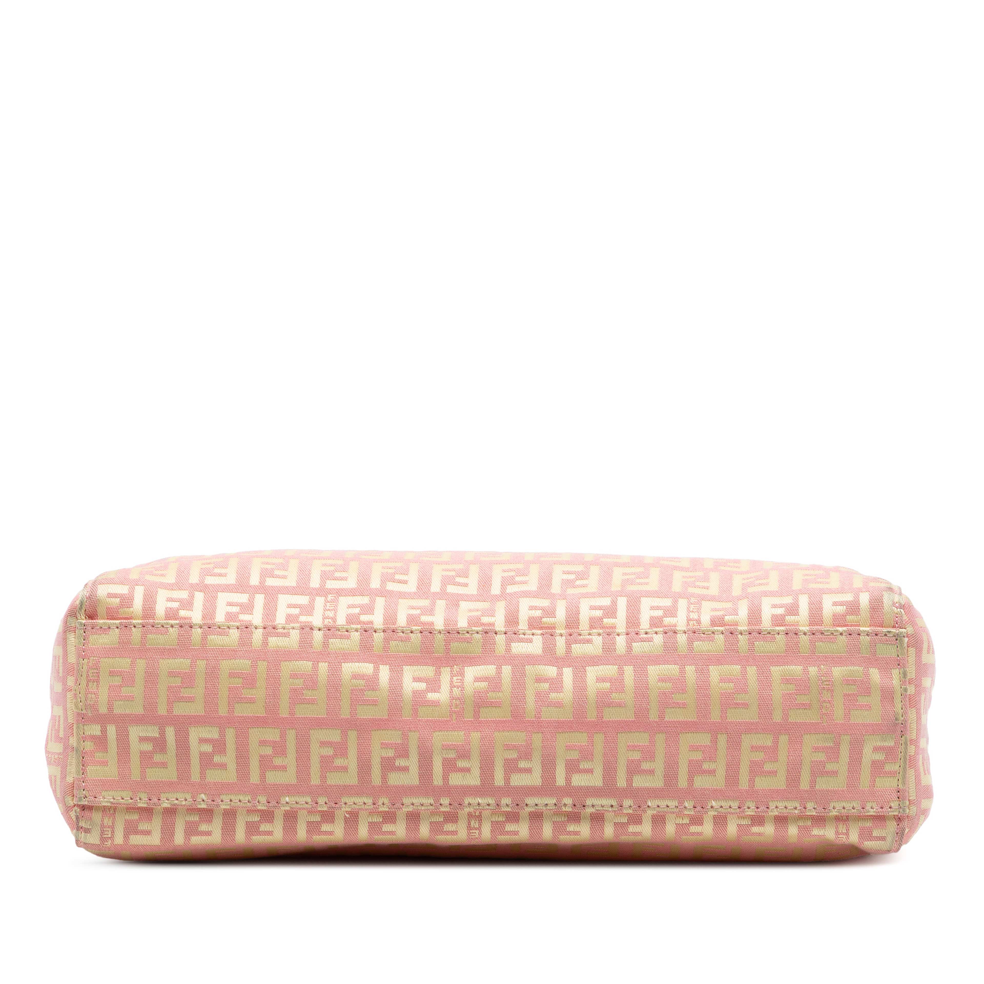 Fendi Zucchino Canvas Tote, från Luxclusif, i färgen pink. Klicka för att öppna bilden i stort format