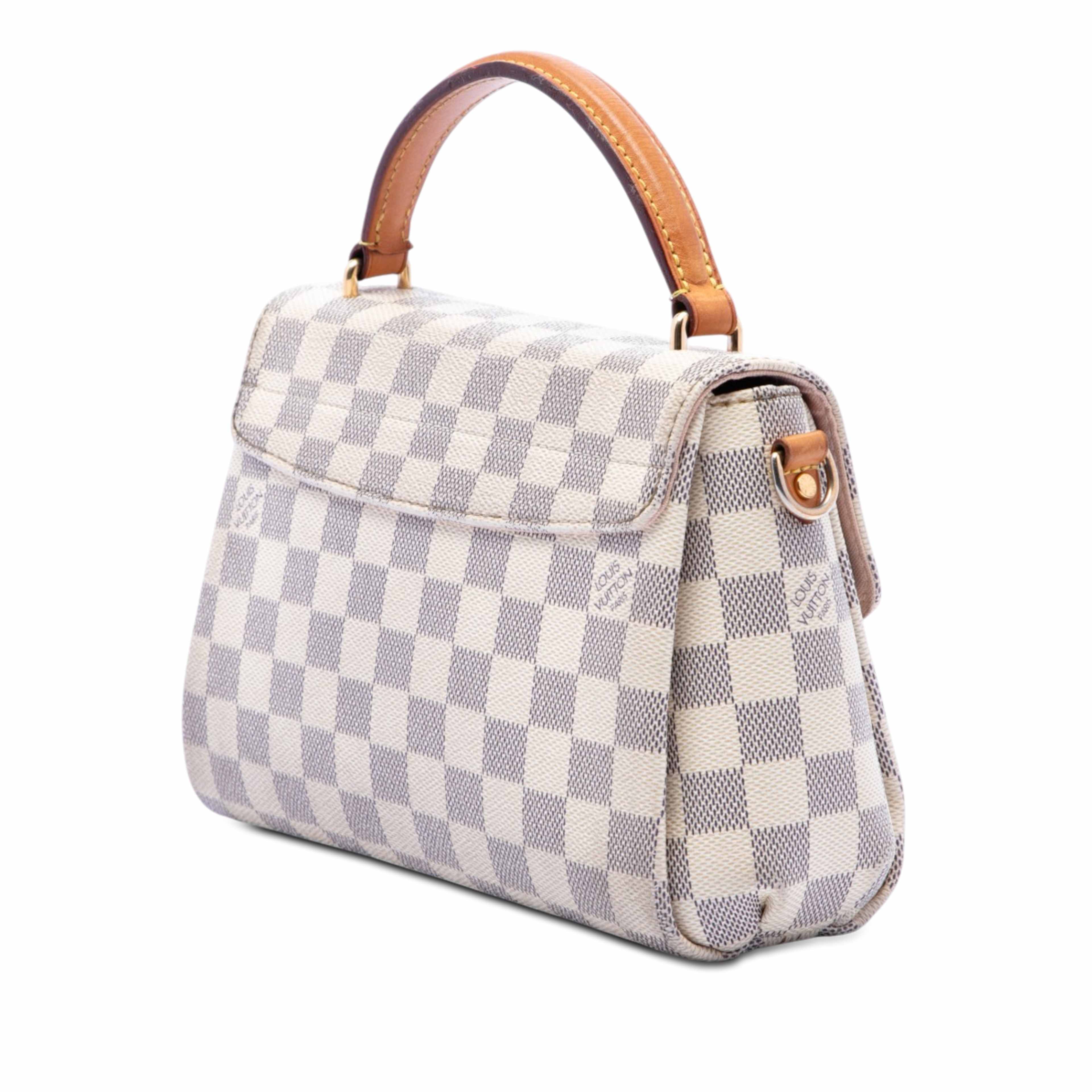 Louis Vuitton Damier Azur Croisette, från Luxclusif, i färgen white. Klicka för att öppna bilden i stort format