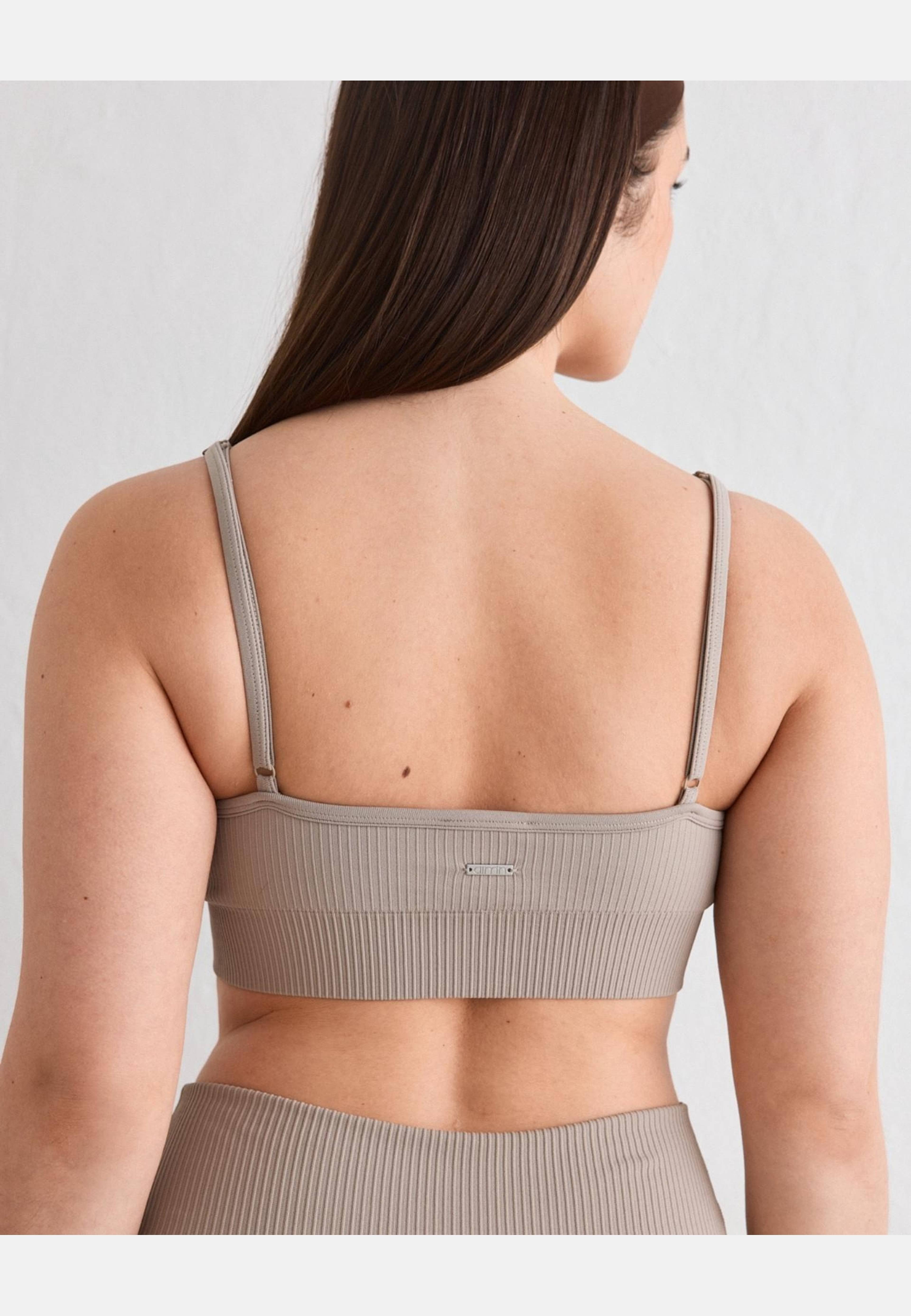 Ribbed Seamless Deep Cut Bra, från aim'n, i färgen dark clay. Klicka för att öppna bilden i stort format