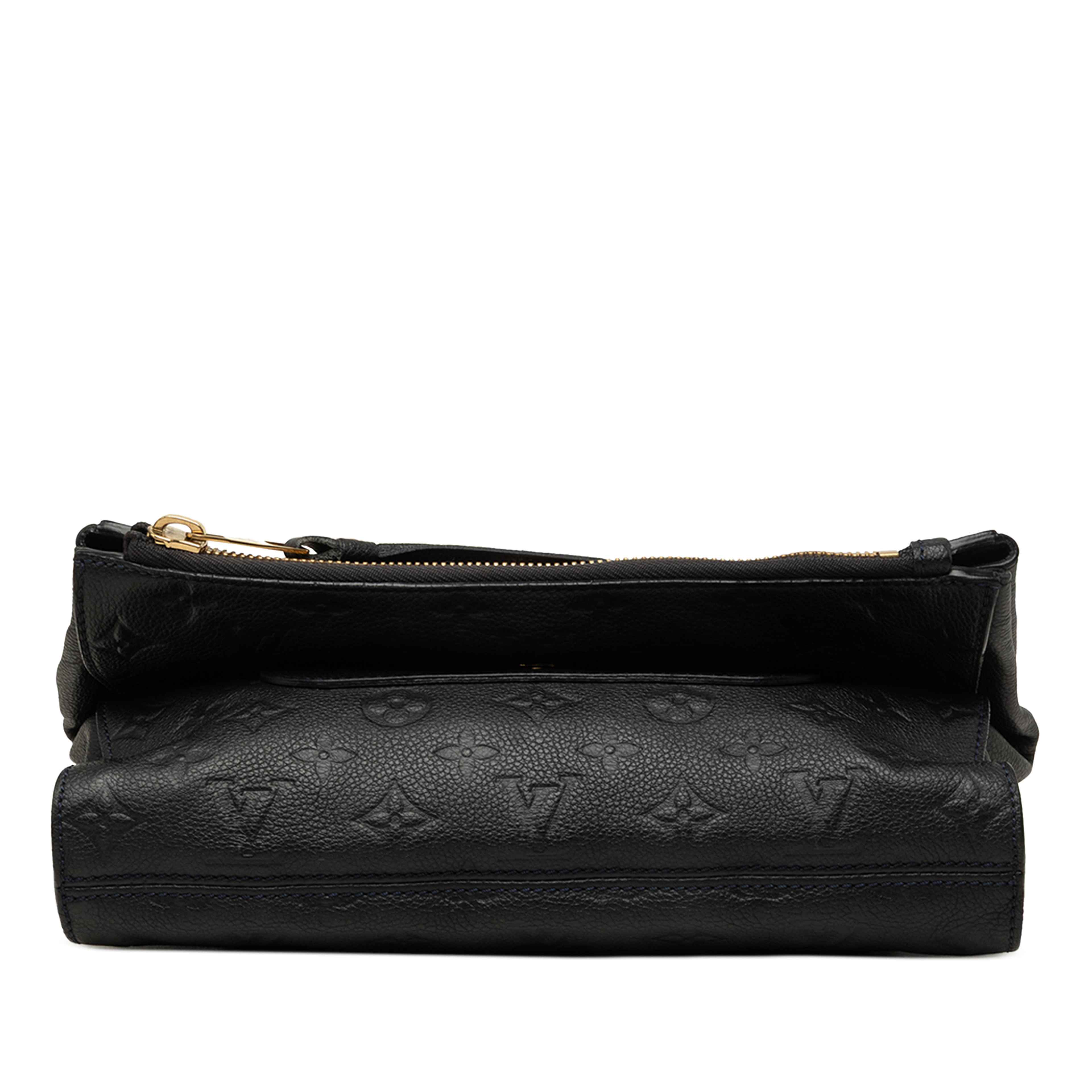 Louis Vuitton Monogram Empreinte Petillante, från Luxclusif, i färgen svart. Klicka för att öppna bilden i stort format