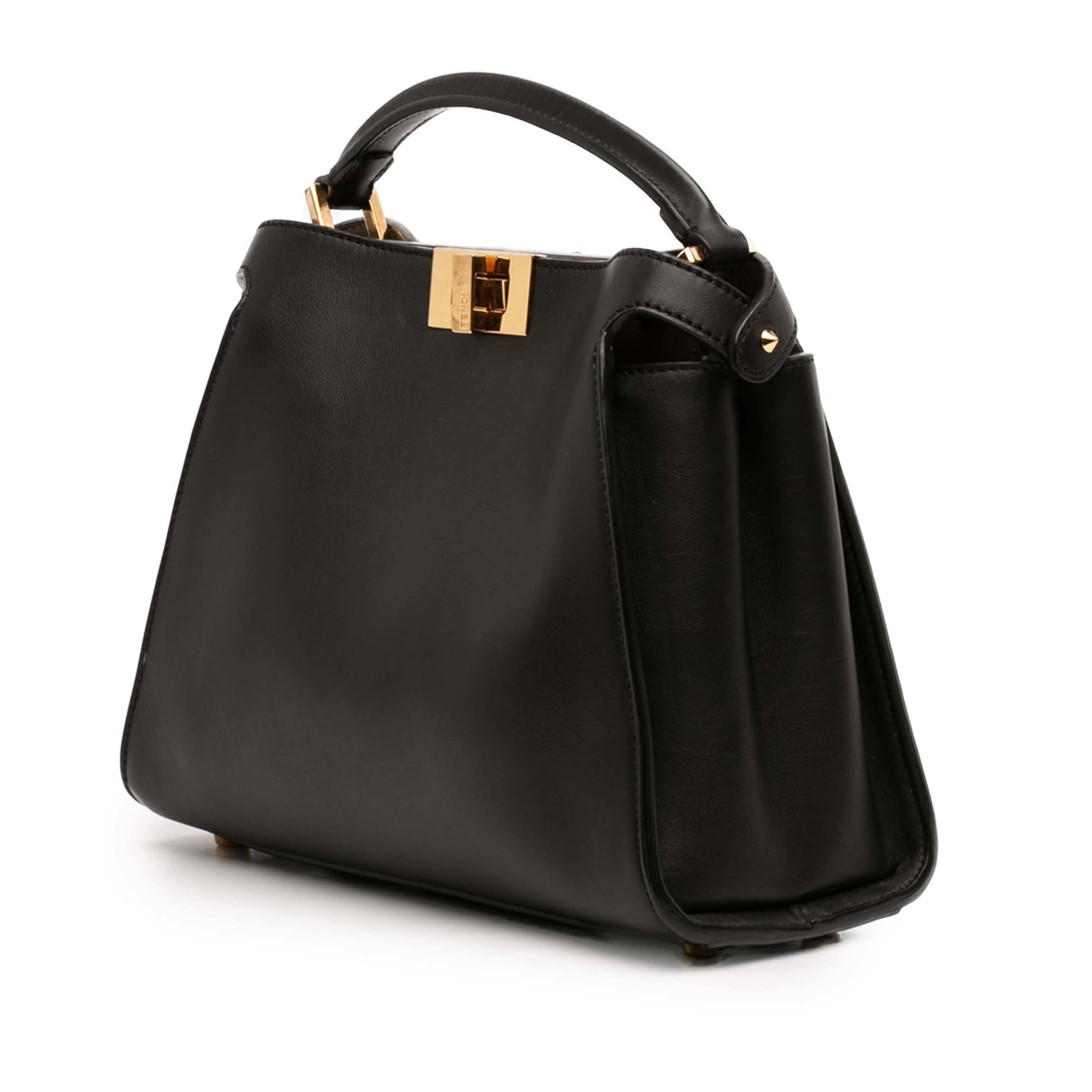 Fendi Medium Leather Peekaboo Iconic Essentially Satchel, från Luxclusif, i färgen svart. Klicka för att öppna bilden i stort format