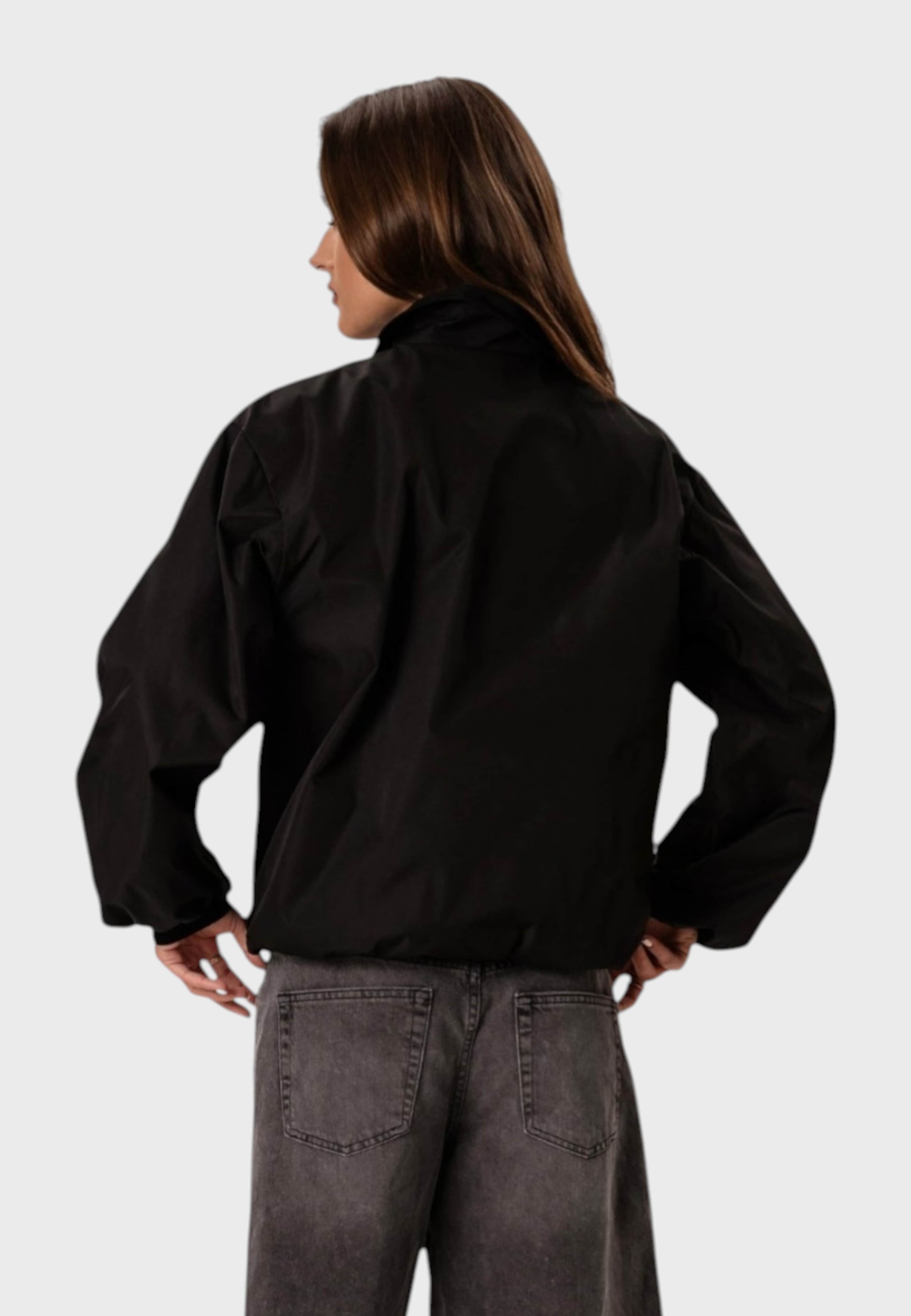 Ines Kort Jacka - Beige, från TeeShoppen, i färgen svart. Klicka för att öppna bilden i stort format