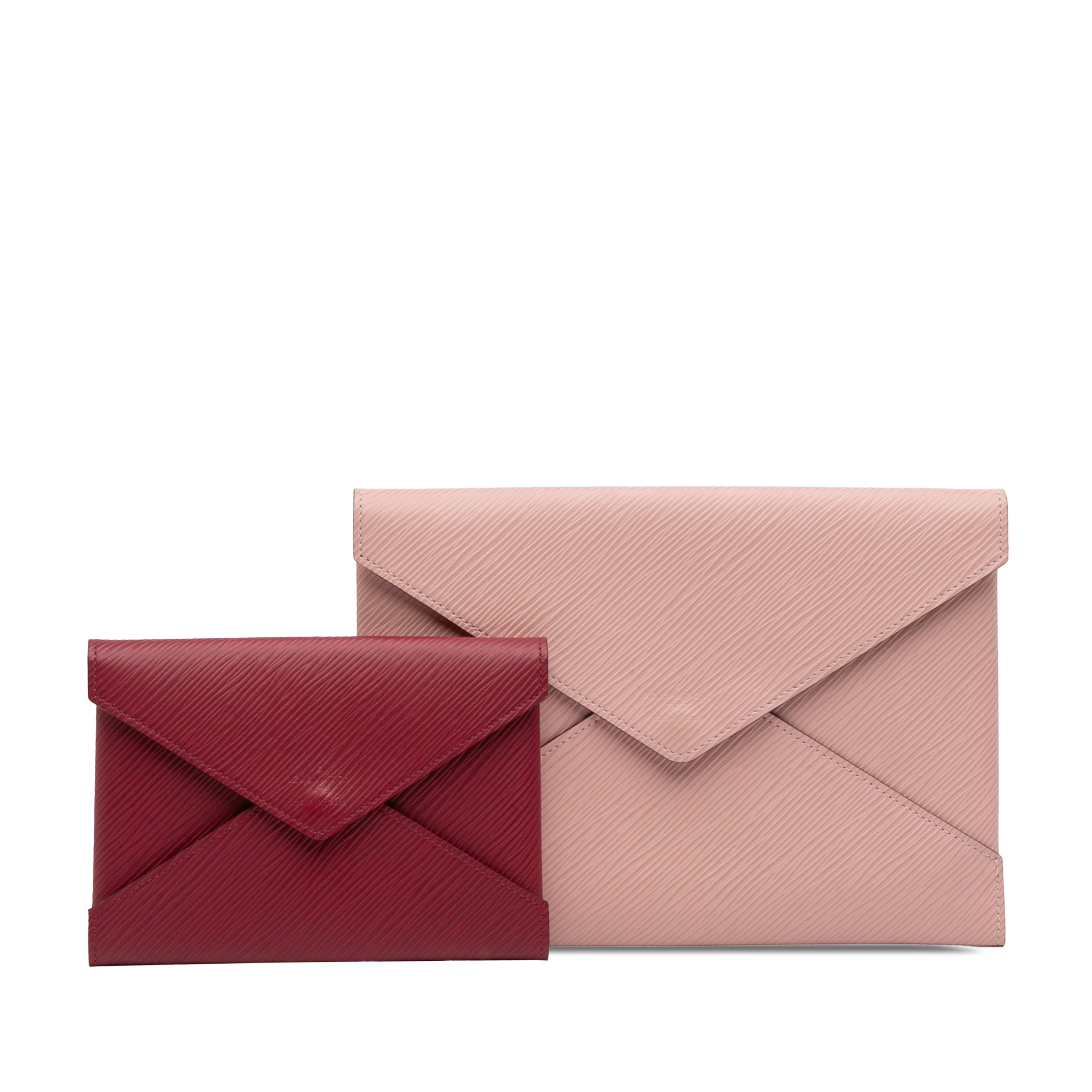 Louis Vuitton Epi Pochette Kirigami Set, från Luxclusif, i färgen rosa. Klicka för att öppna bilden i stort format