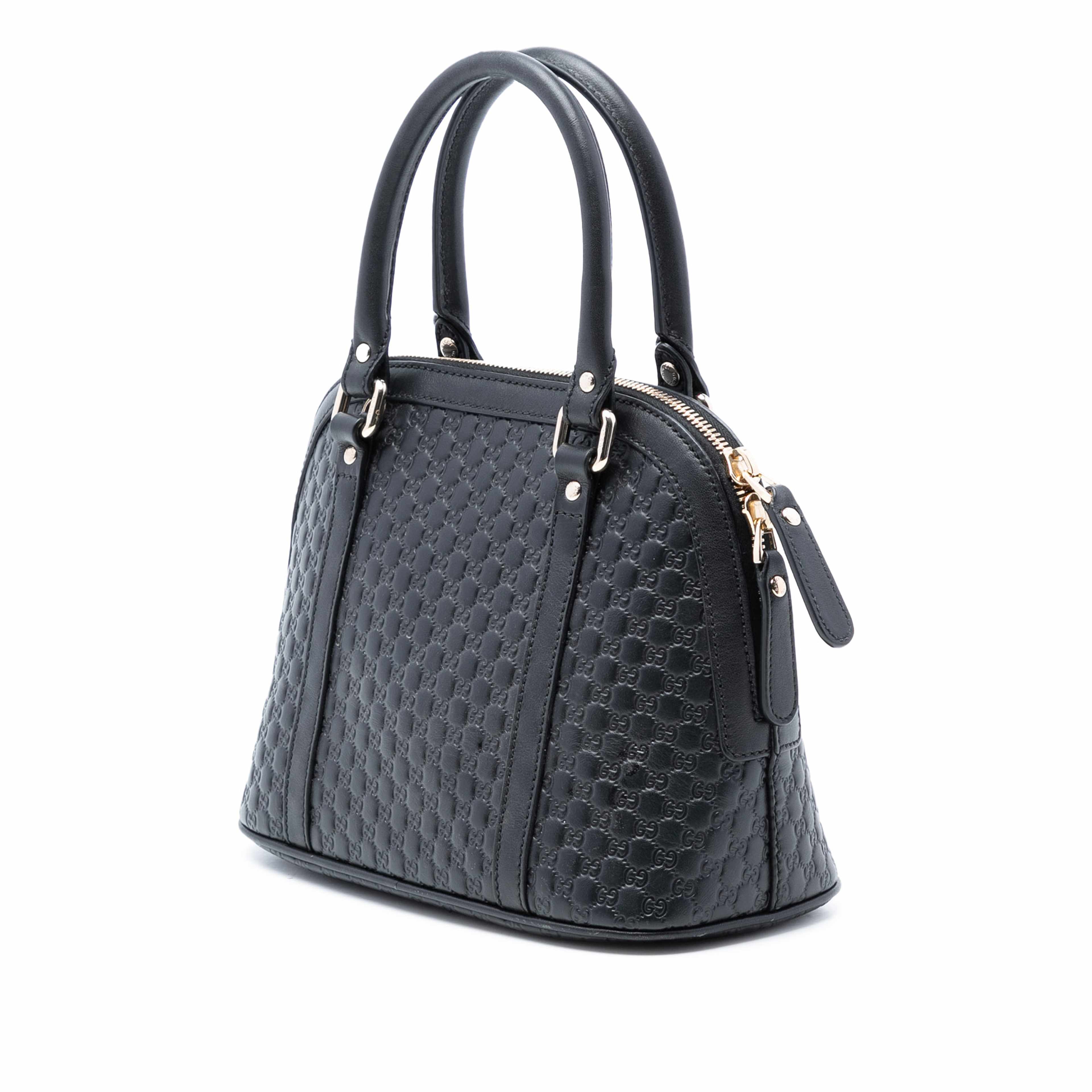Gucci Mini Microguccissima Dome Satchel, från Luxclusif, i färgen black. Klicka för att öppna bilden i stort format