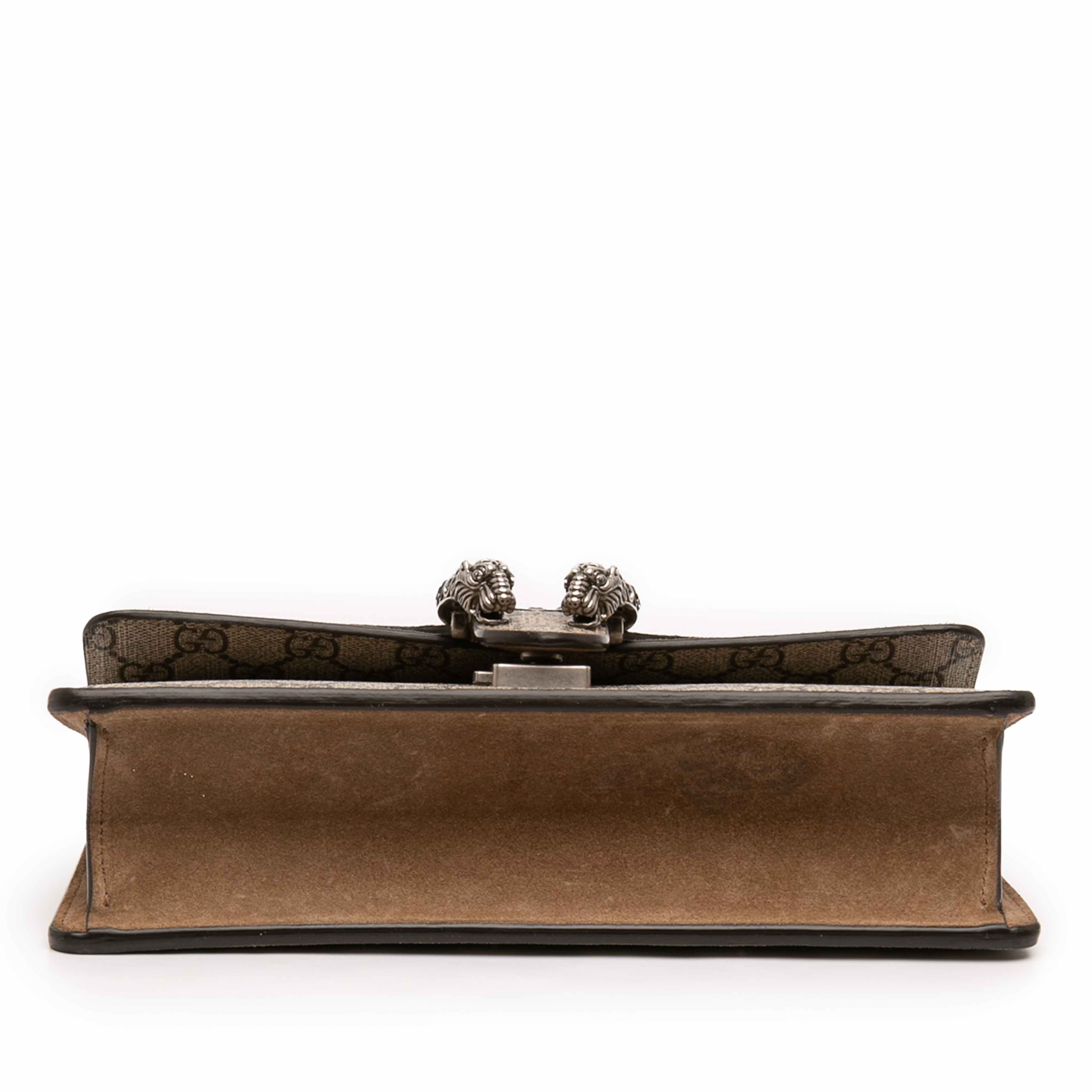 Gucci Medium Gg Supreme Dionysus Crossbody, från Luxclusif, i färgen beige. Klicka för att öppna bilden i stort format