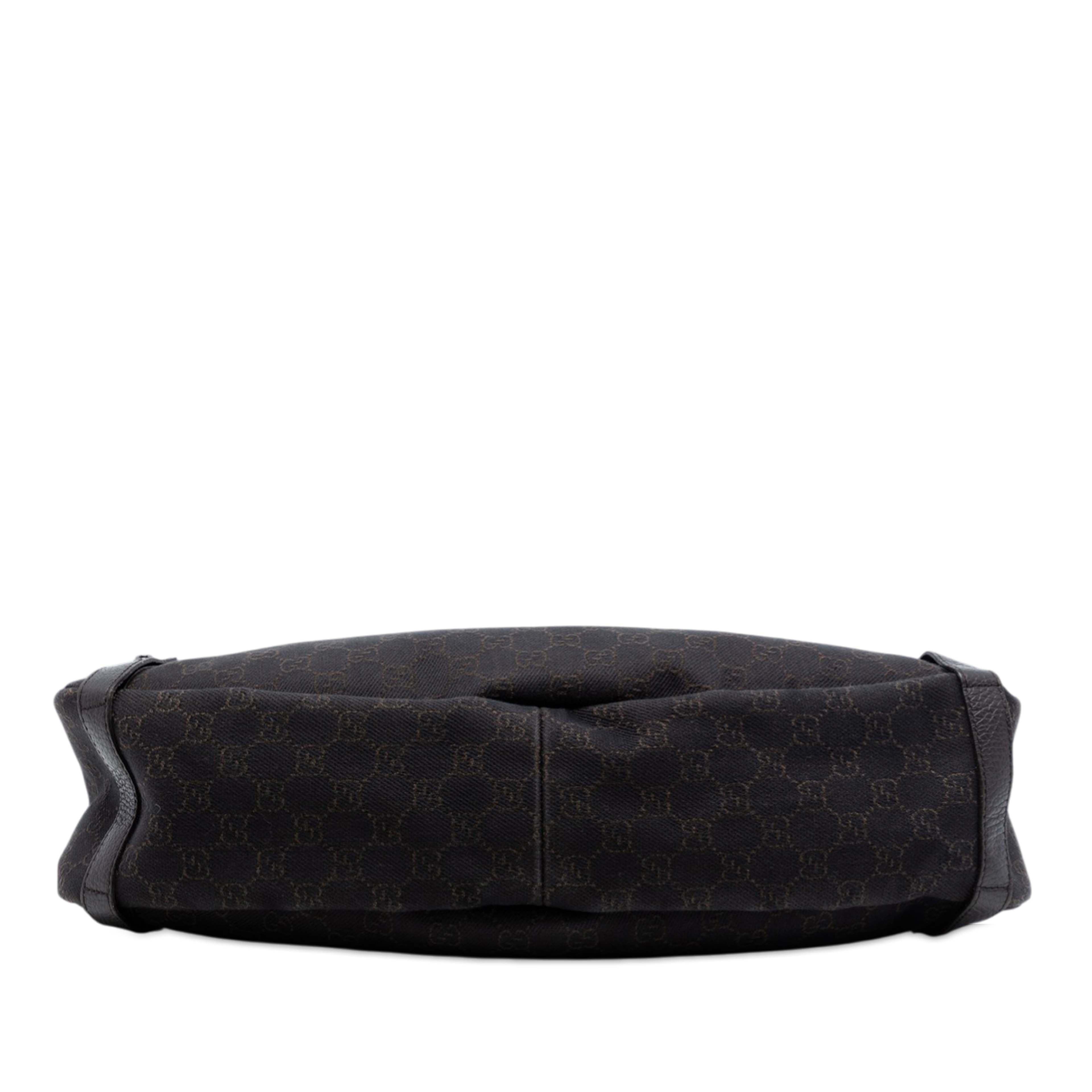 Gucci Gg Denim Abbey D Ring Tote, från Luxclusif, i färgen dark brown. Klicka för att öppna bilden i stort format