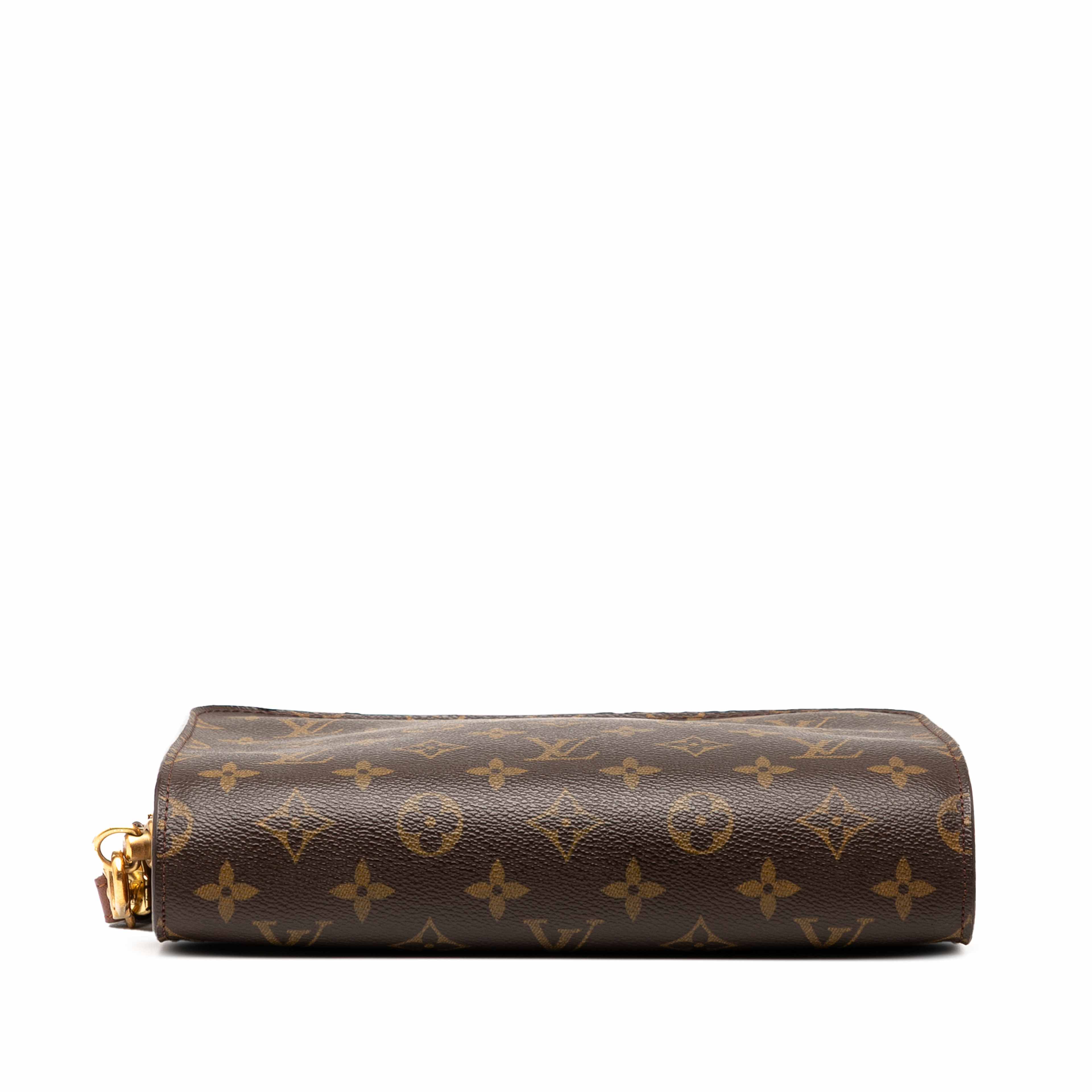 Louis Vuitton Monogram Orsay, från Luxclusif, i färgen brun. Klicka för att öppna bilden i stort format