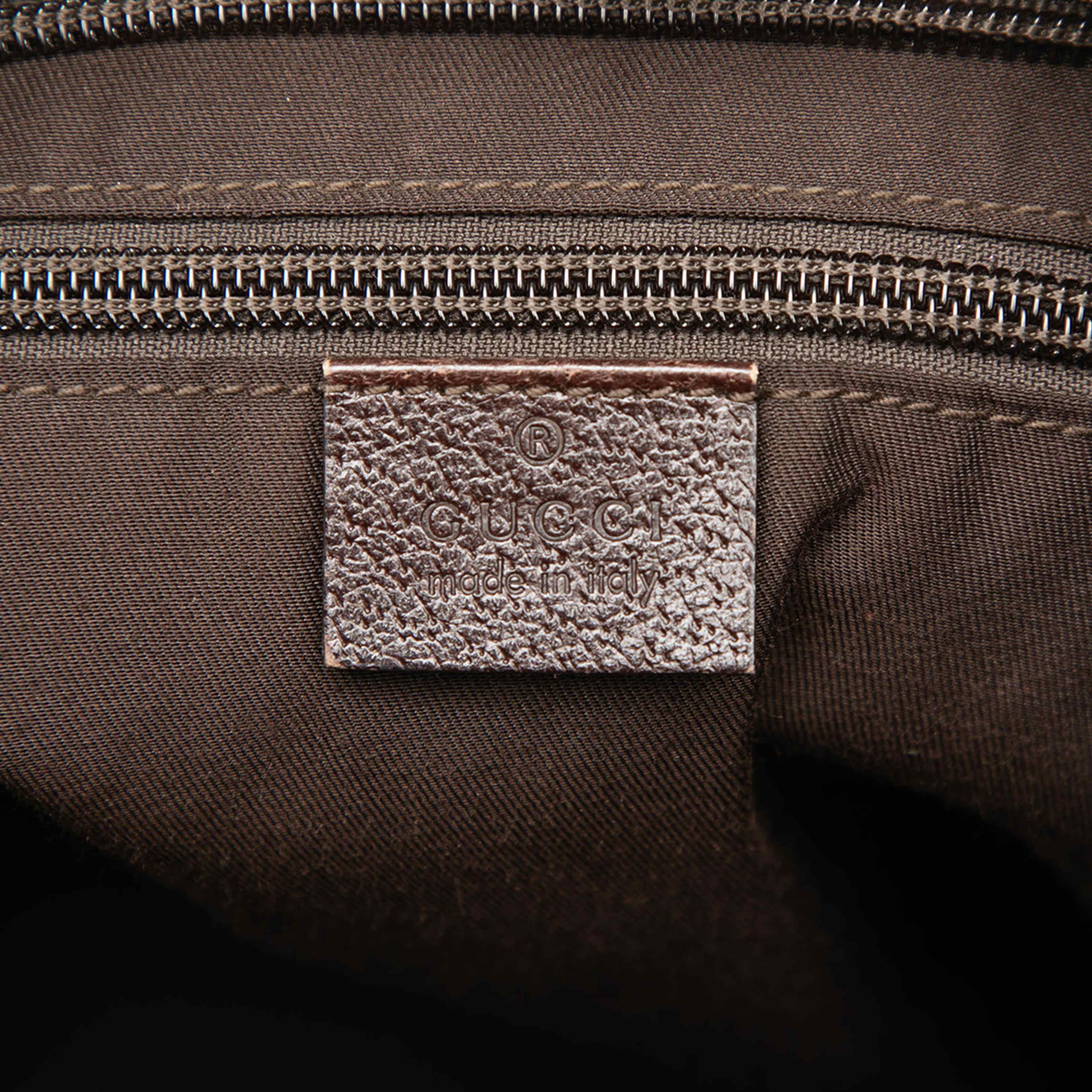 Gucci Gg Canvas Web Crossbody, från Luxclusif, i färgen beige. Klicka för att öppna bilden i stort format