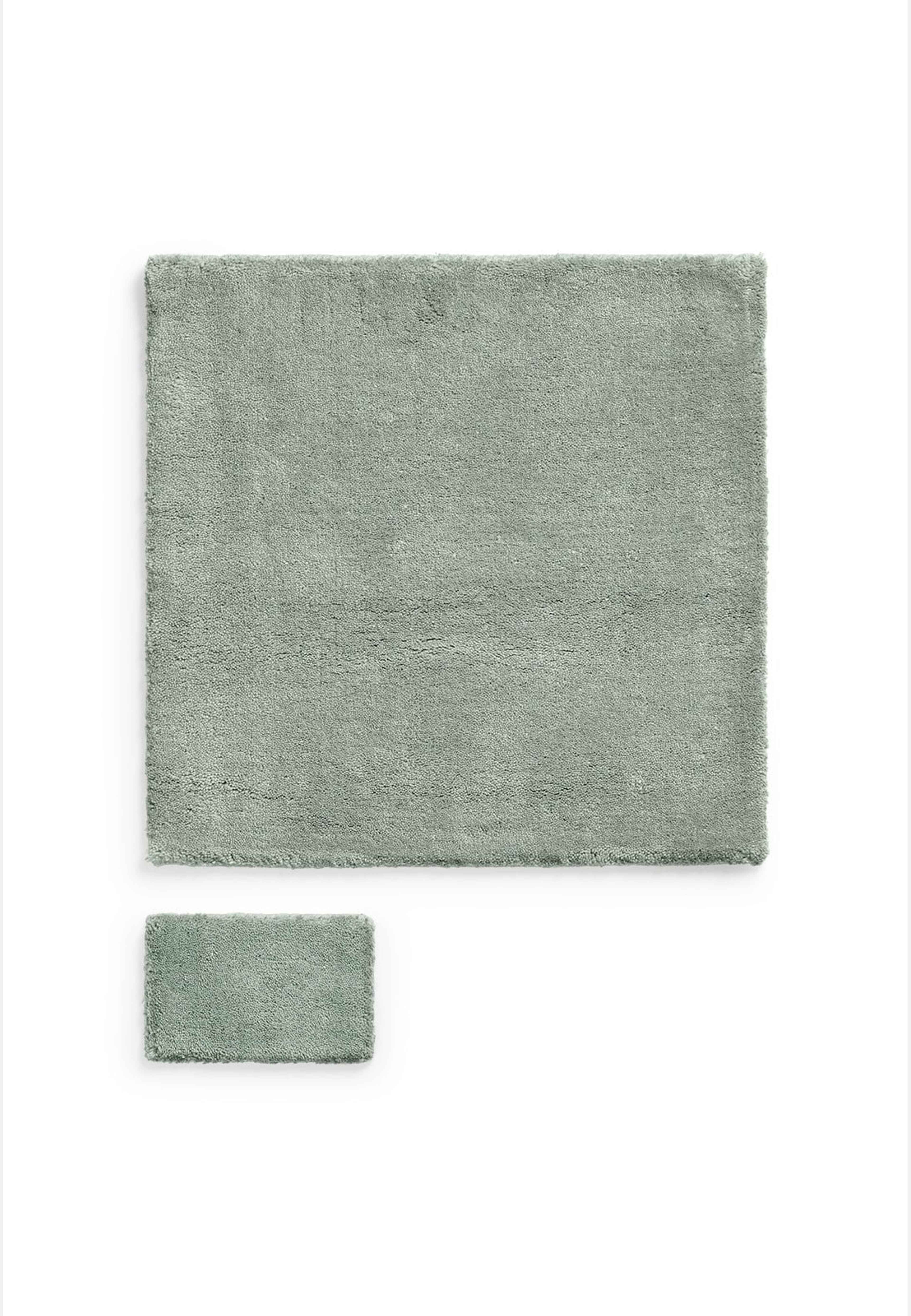 Solid Wool Sage, från Layered, i färgen sage. Klicka för att öppna bilden i stort format