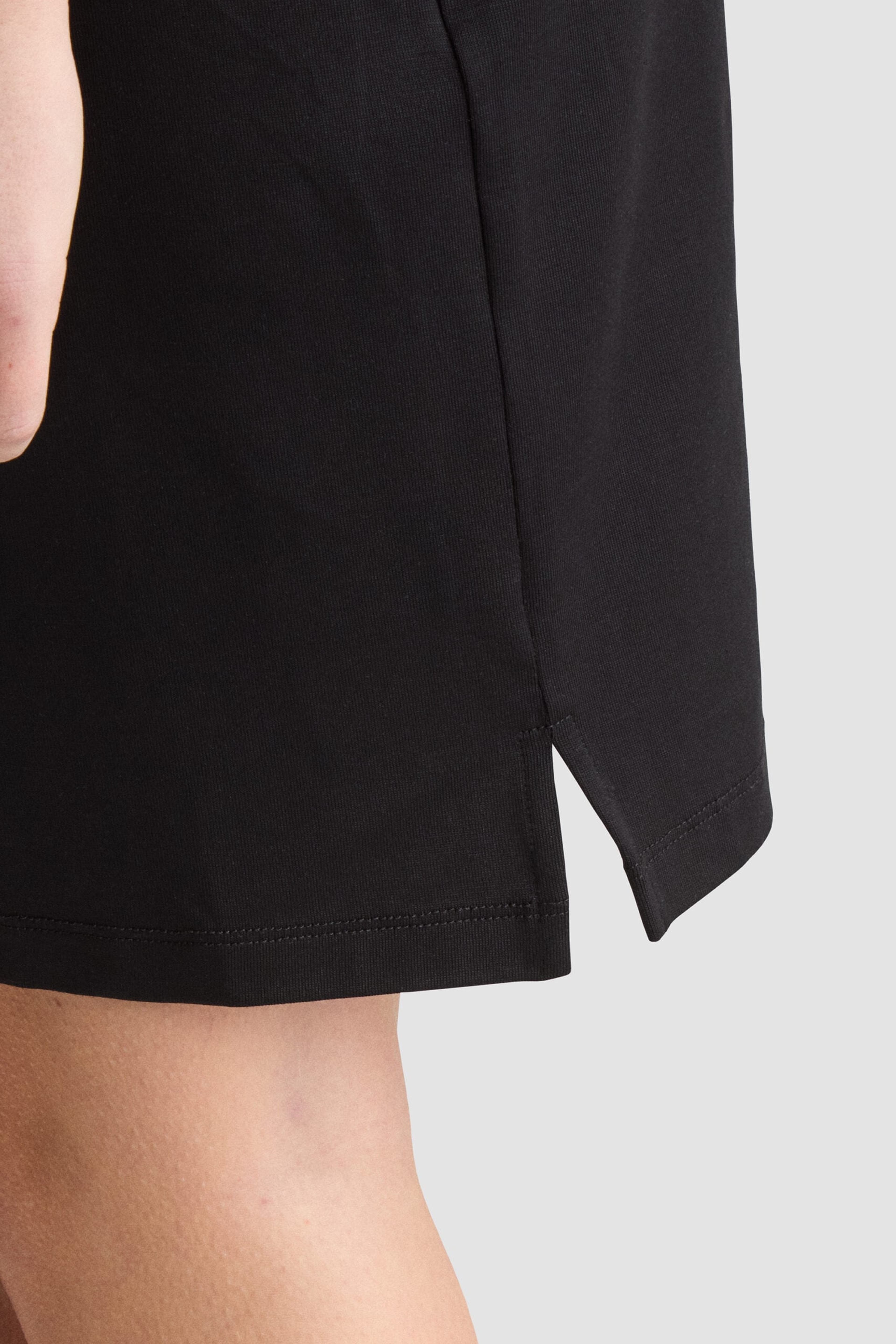 Sinna Dress - Black, från Residus, i färgen black. Klicka för att öppna bilden i stort format