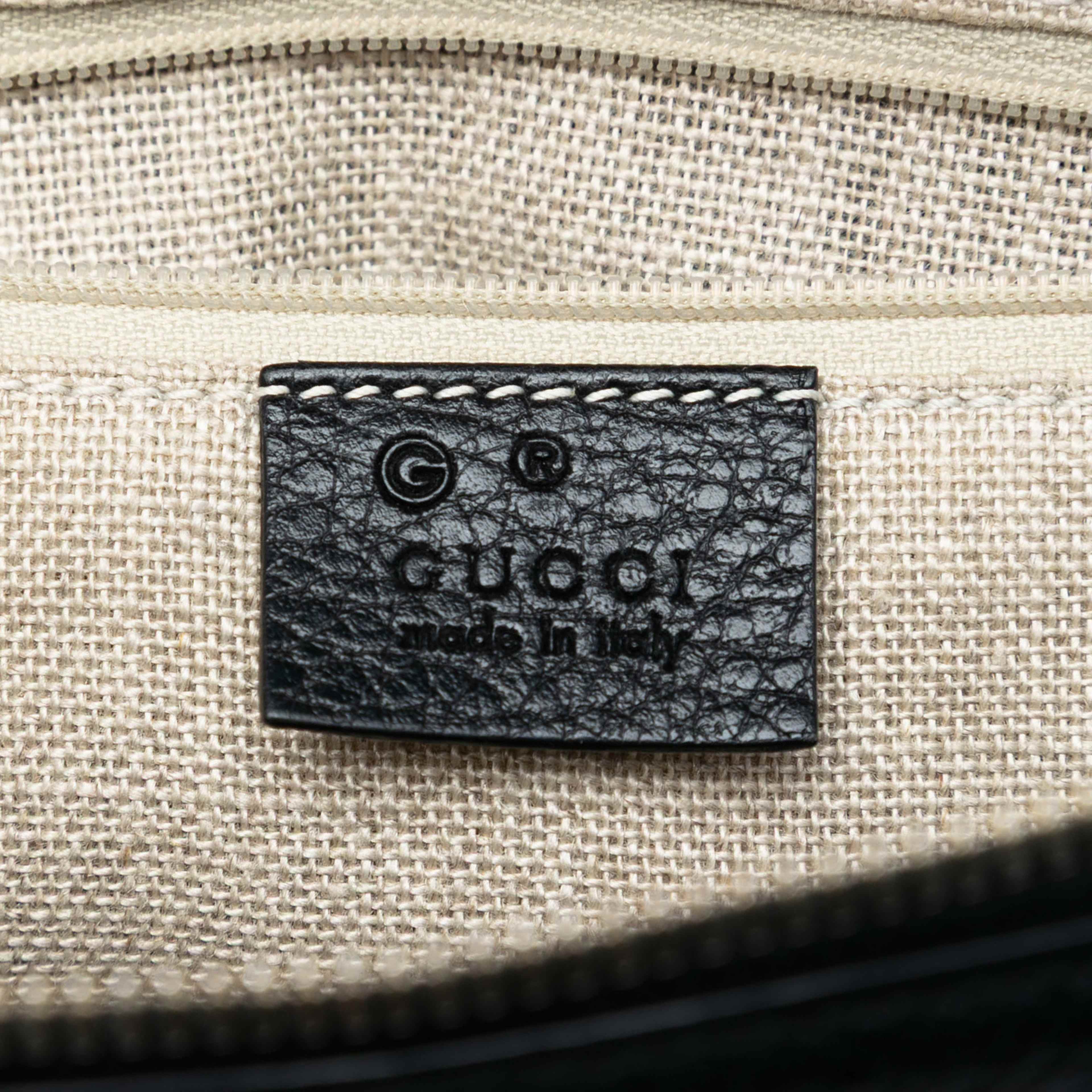 Gucci Small Dollar Calfskin Gg Charm Dome Satchel, från Luxclusif, i färgen black. Klicka för att öppna bilden i stort format