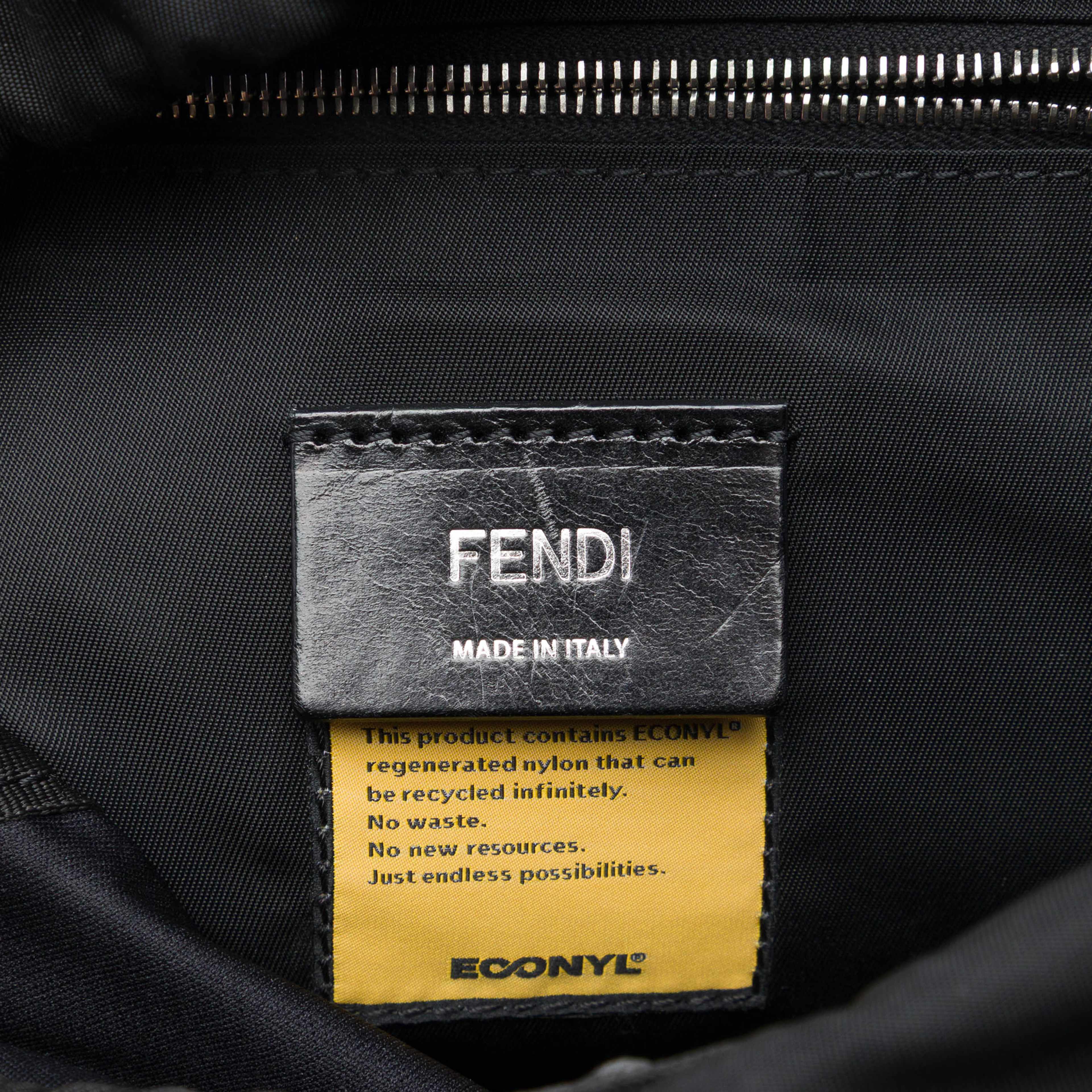 Fendi Small Fendiness Econyl Nylon Backpack, från Luxclusif, i färgen svart. Klicka för att öppna bilden i stort format