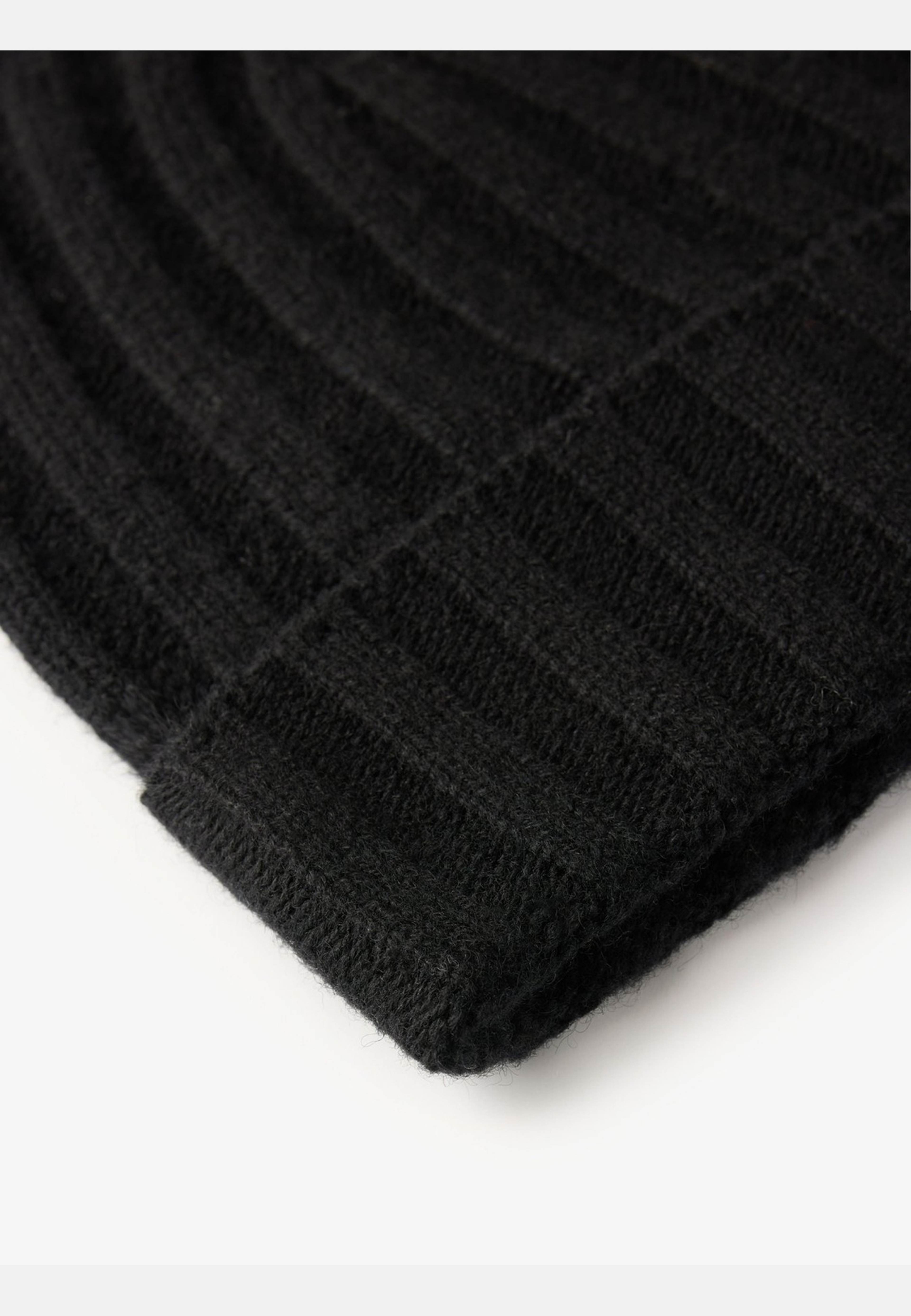 Wool Beanie, från John Henric, i färgen black. Klicka för att öppna bilden i stort format