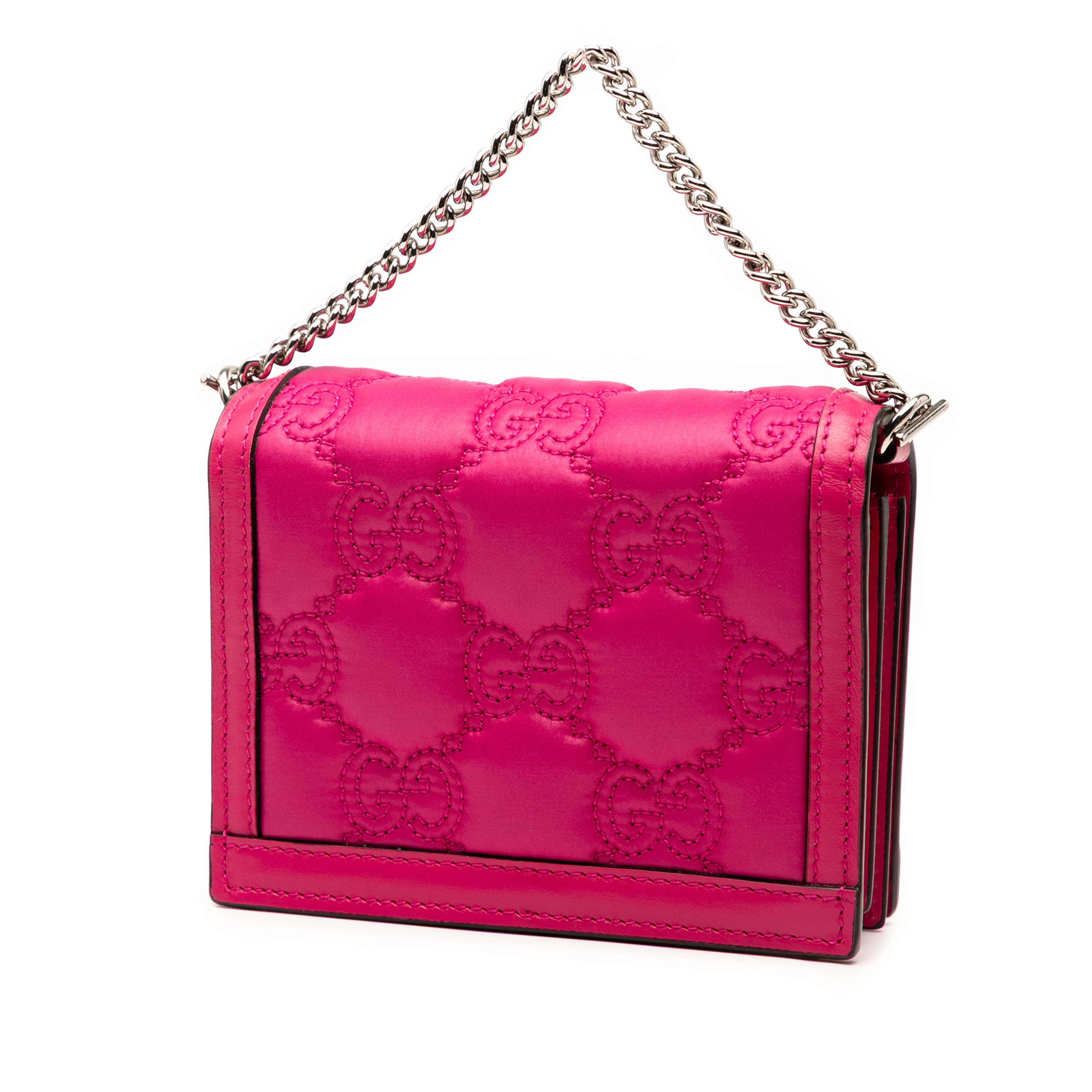 Gucci Mini Gg Embossed Leather Satchel, från Luxclusif, i färgen pink. Klicka för att öppna bilden i stort format