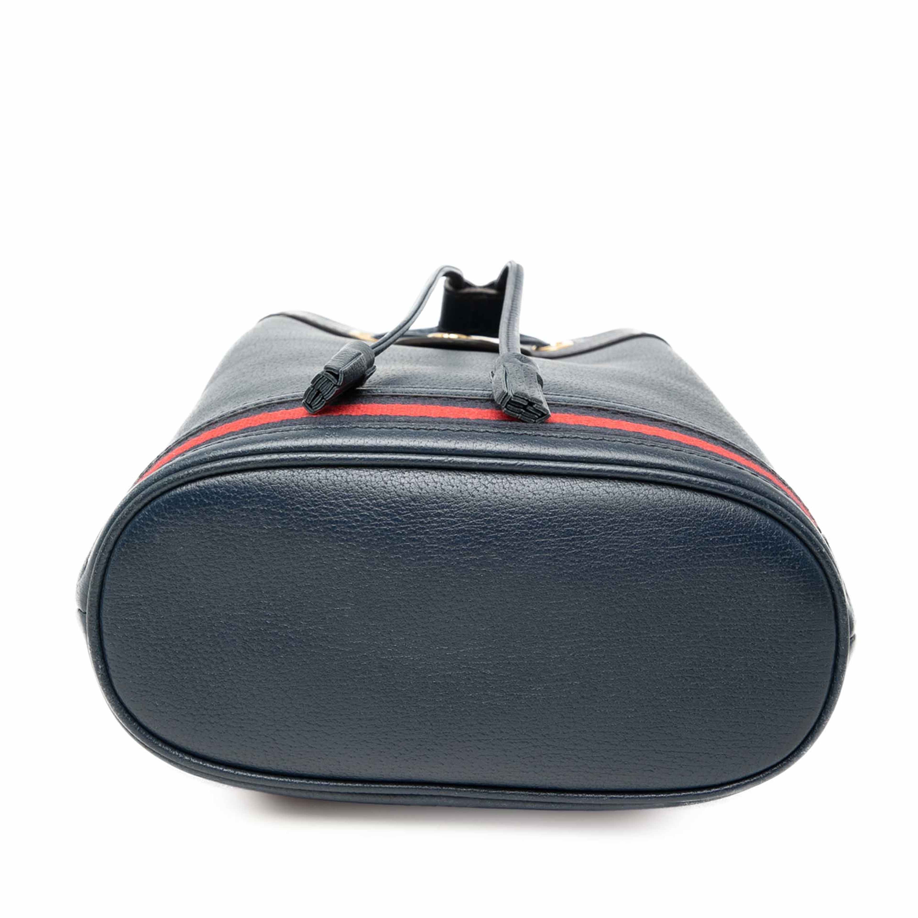 Gucci Gg Web Ophidia Bucket Bag, från Luxclusif, i färgen navy. Klicka för att öppna bilden i stort format