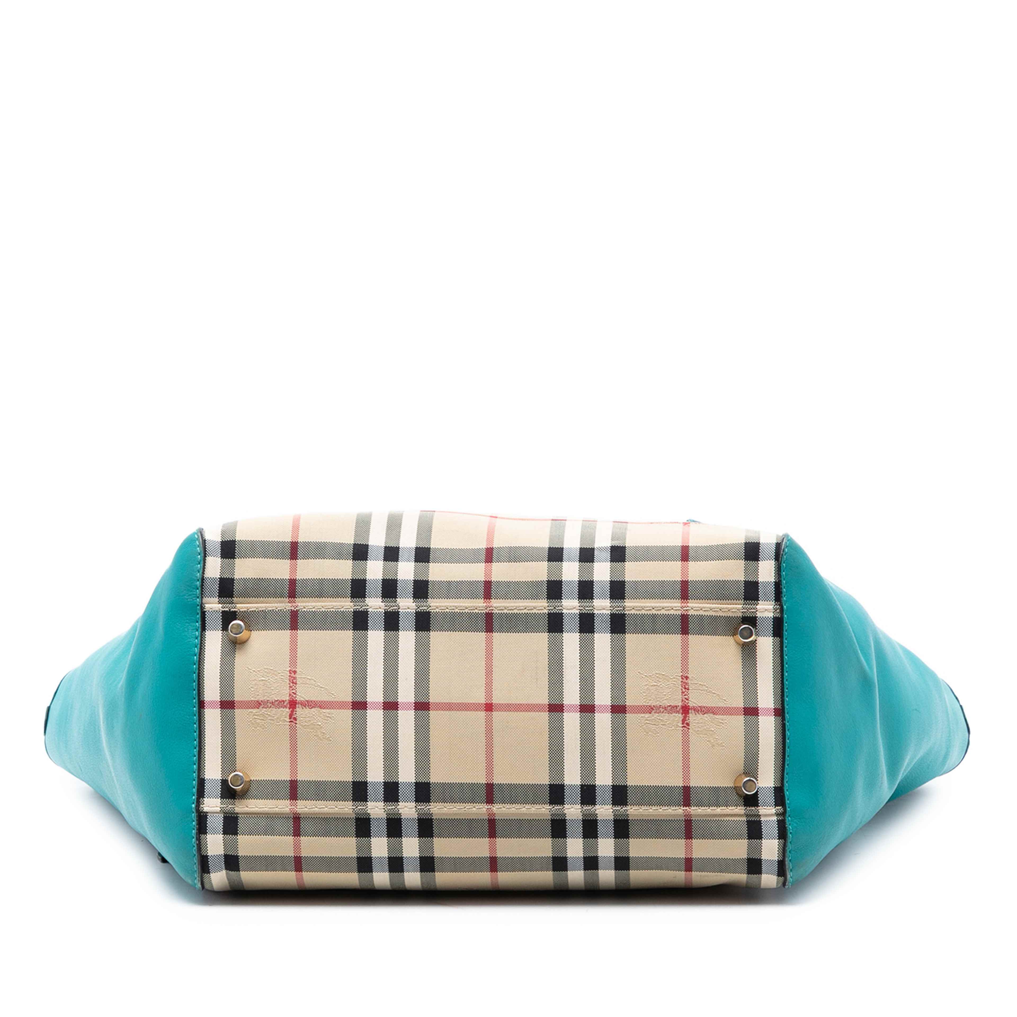 Burberry Small Haymarket Check Coated Canvas And Calfskin Canterbury Tote, från Luxclusif, i färgen blå. Klicka för att öppna bilden i stort format