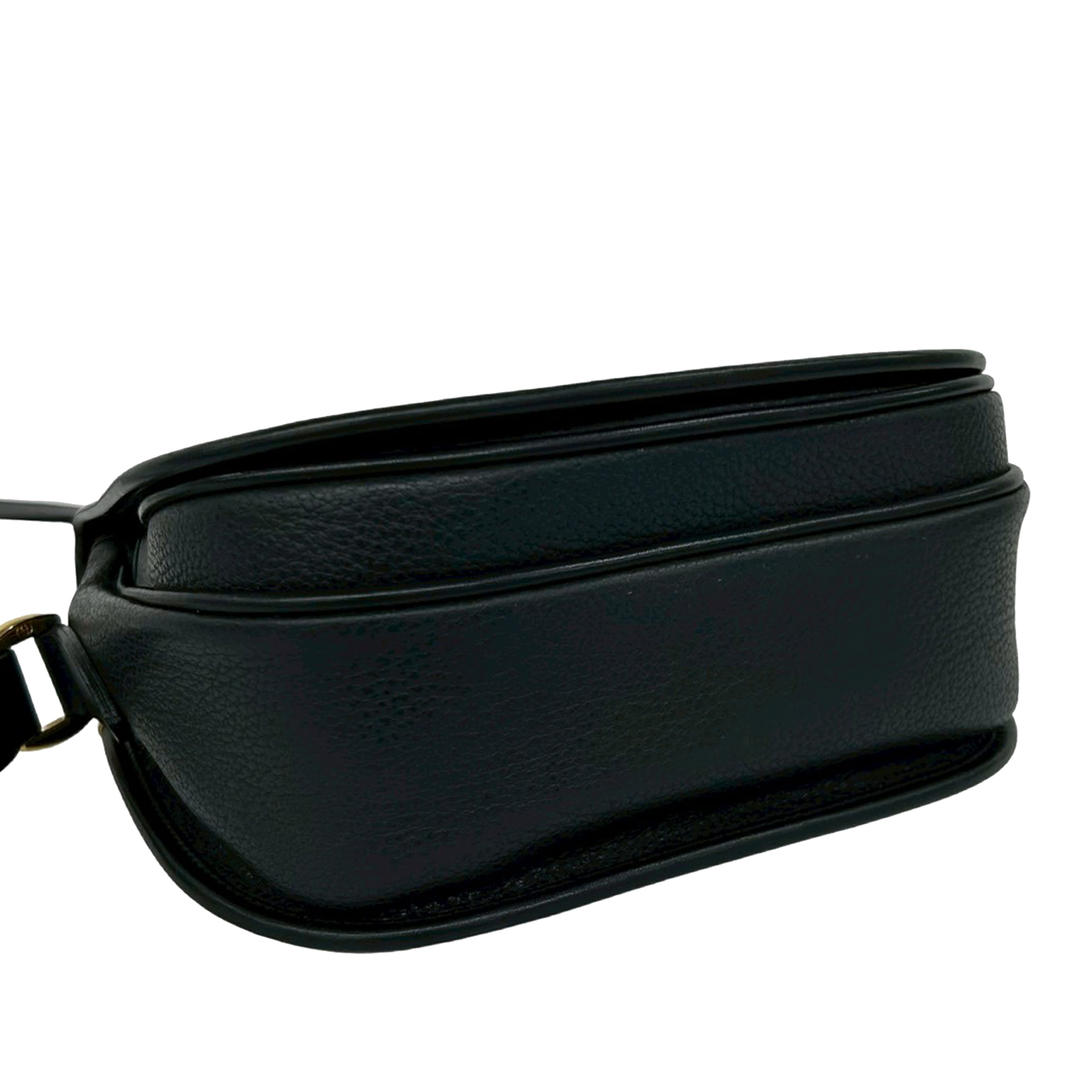 Gucci Grained Calfskin Interlocking G Crossbody, från Luxclusif, i färgen black. Klicka för att öppna bilden i stort format