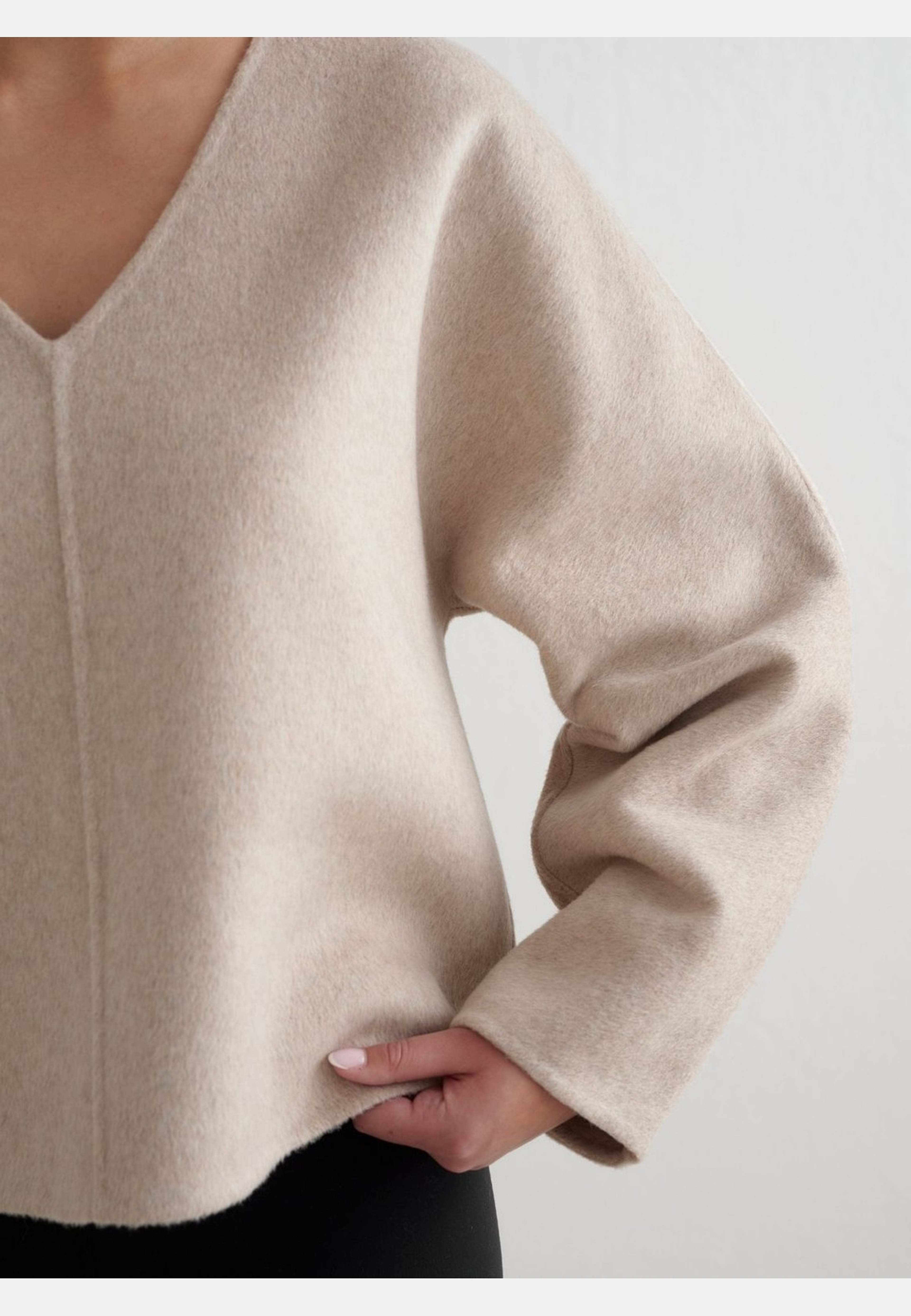 Wool Sweatshirt, från aim'n, i färgen dark clay. Klicka för att öppna bilden i stort format