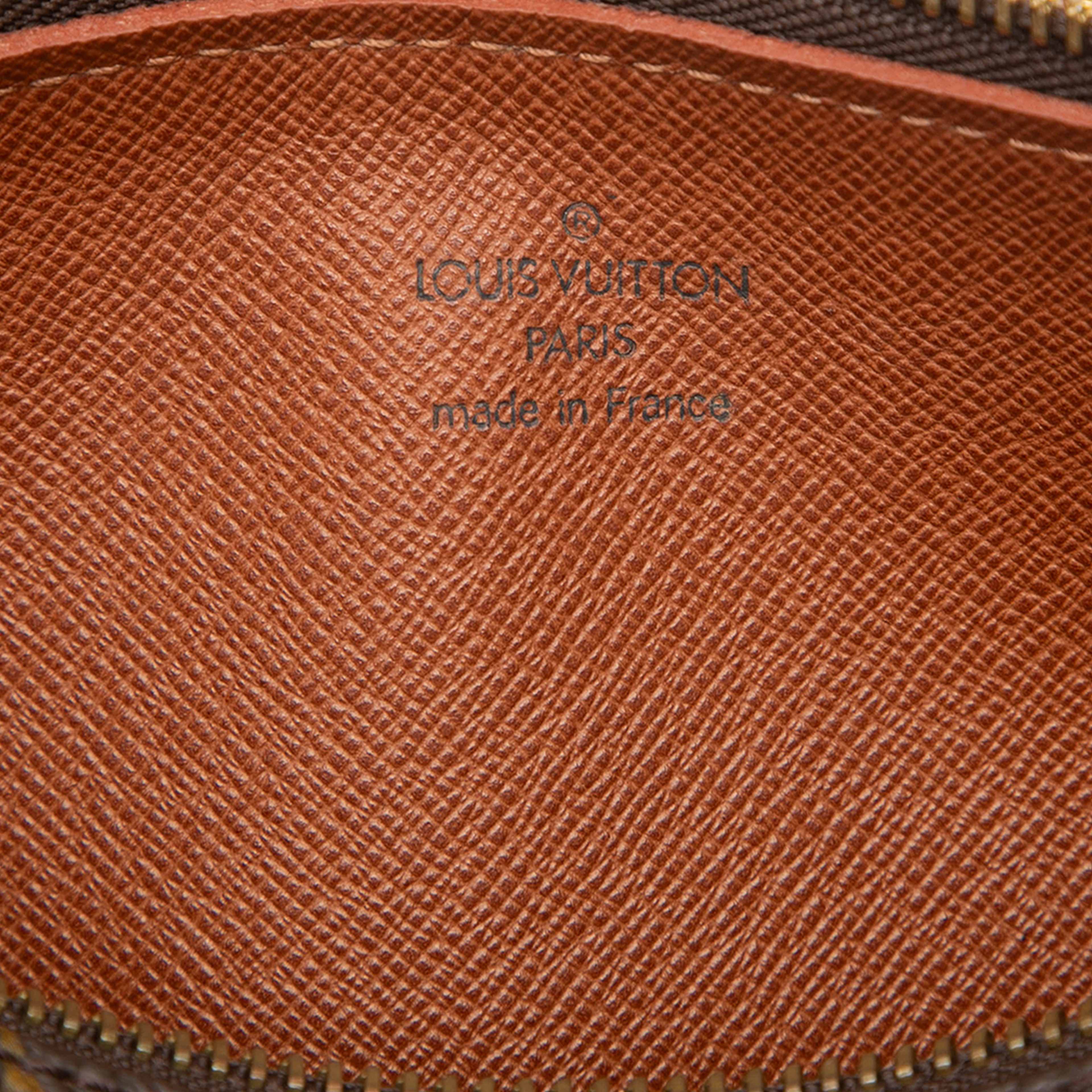 Louis Vuitton Monogram Papillon 26, från Luxclusif, i färgen brun. Klicka för att öppna bilden i stort format