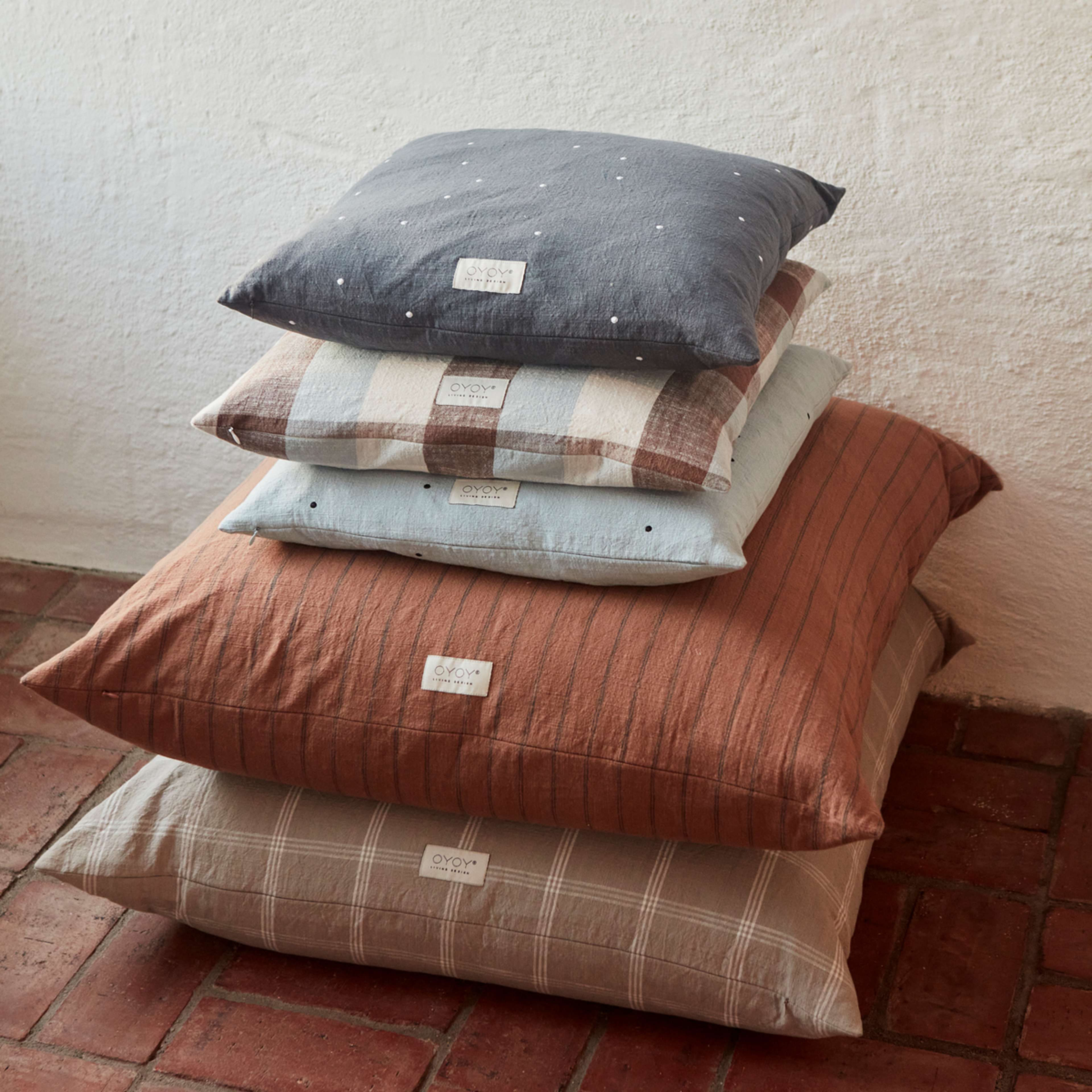 Kyoto Floor Cushion Cover, från OYOY Living, i färgen clay. Klicka för att öppna bilden i stort format