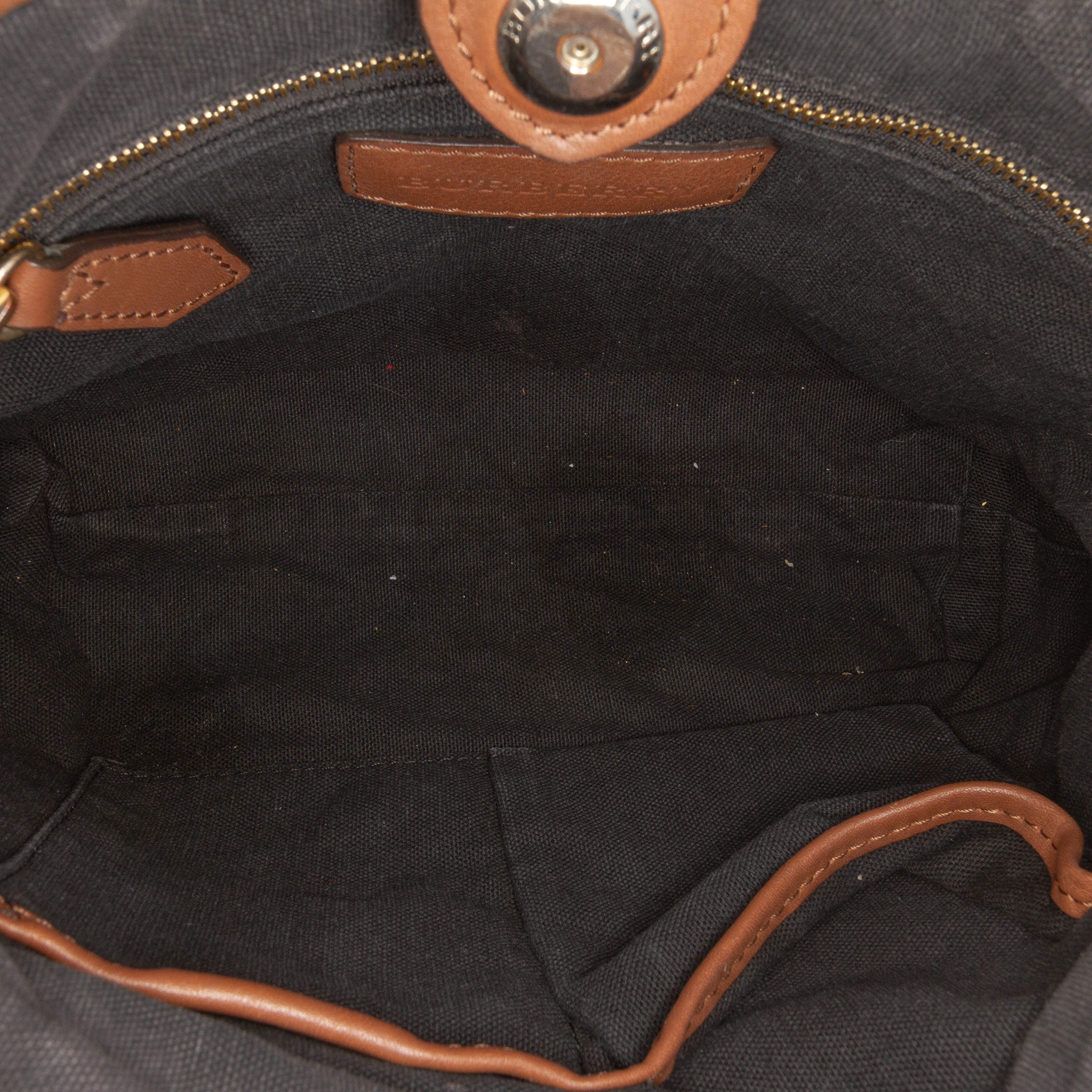 Burberry House Check Canvas And Calfskin Little Crush Crossbody, från Luxclusif, i färgen brown. Klicka för att öppna bilden i stort format