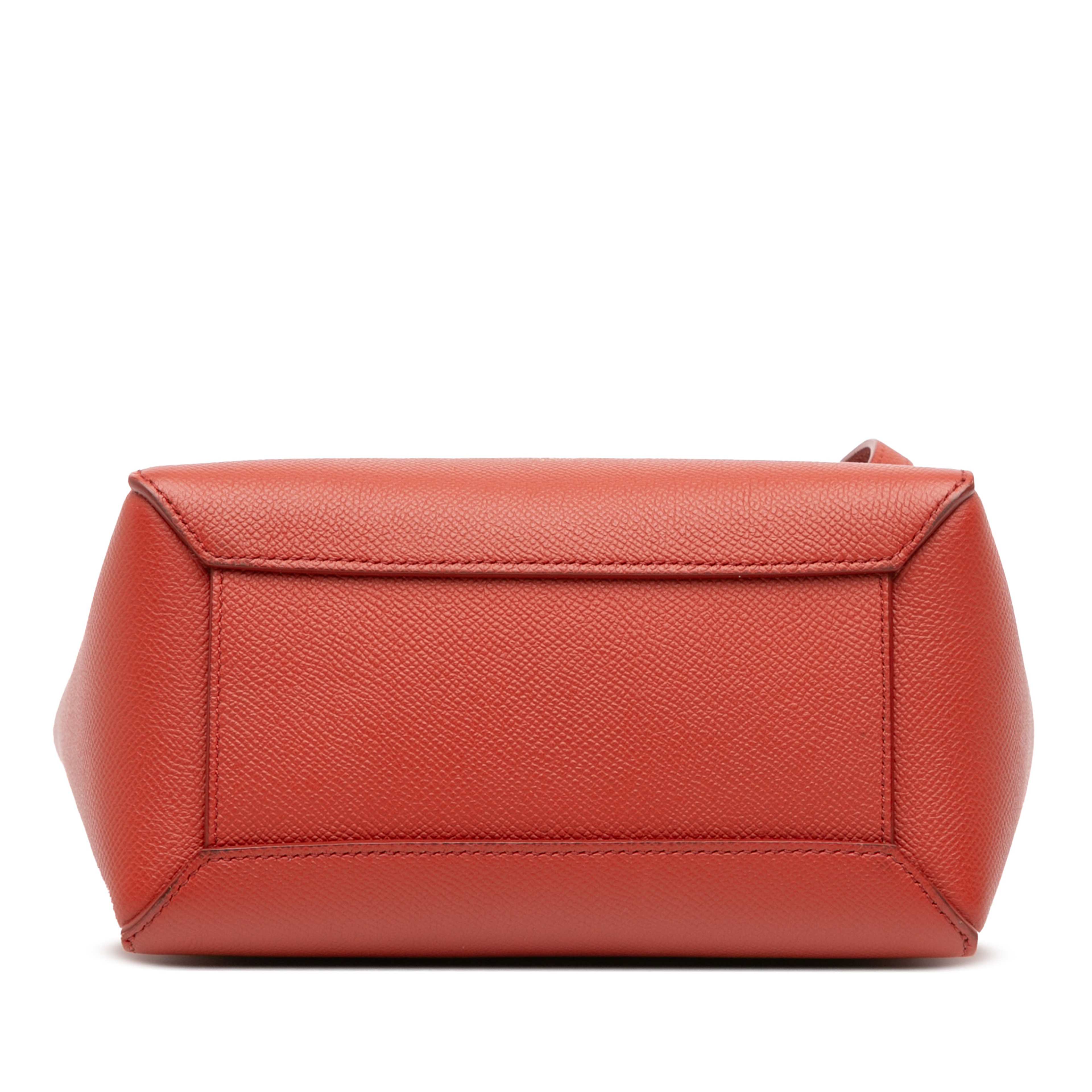 Celine Nano Grained Calfskin Belt Bag, från Luxclusif, i färgen dark orange. Klicka för att öppna bilden i stort format