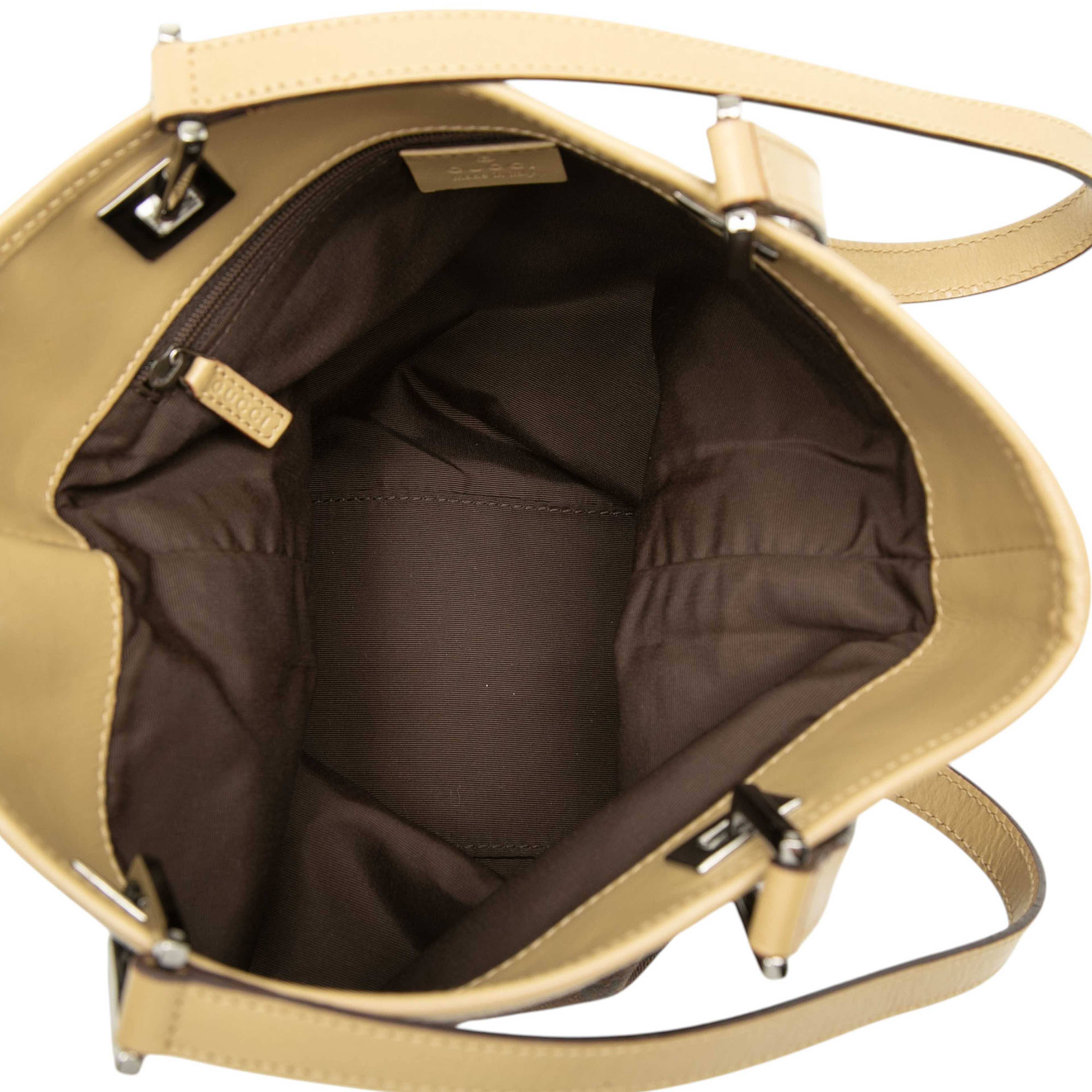 Gucci Gg Canvas Web Shoulder Bag, från Luxclusif, i färgen brun. Klicka för att öppna bilden i stort format