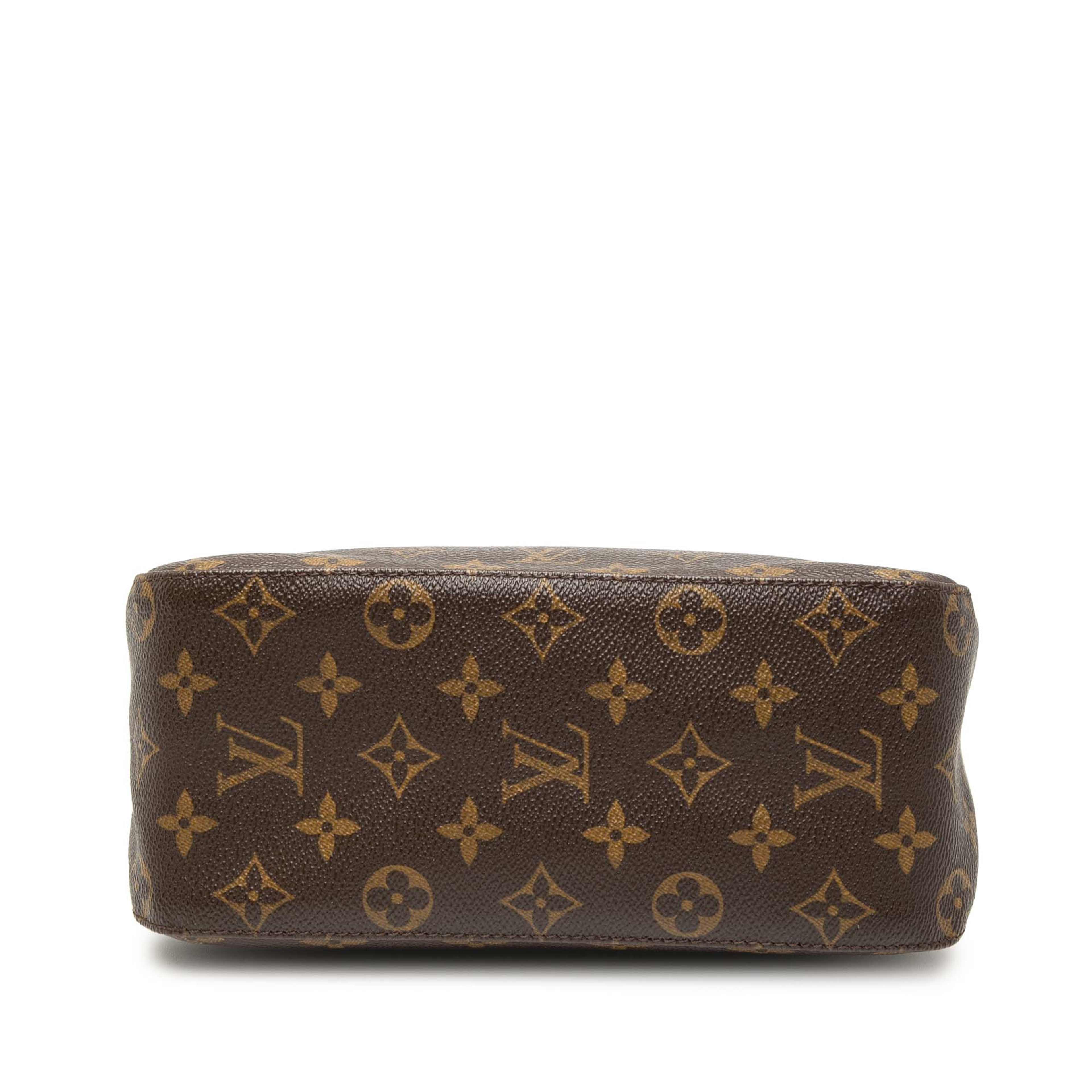 Louis Vuitton Monogram Looping Mm, från Luxclusif, i färgen brown. Klicka för att öppna bilden i stort format