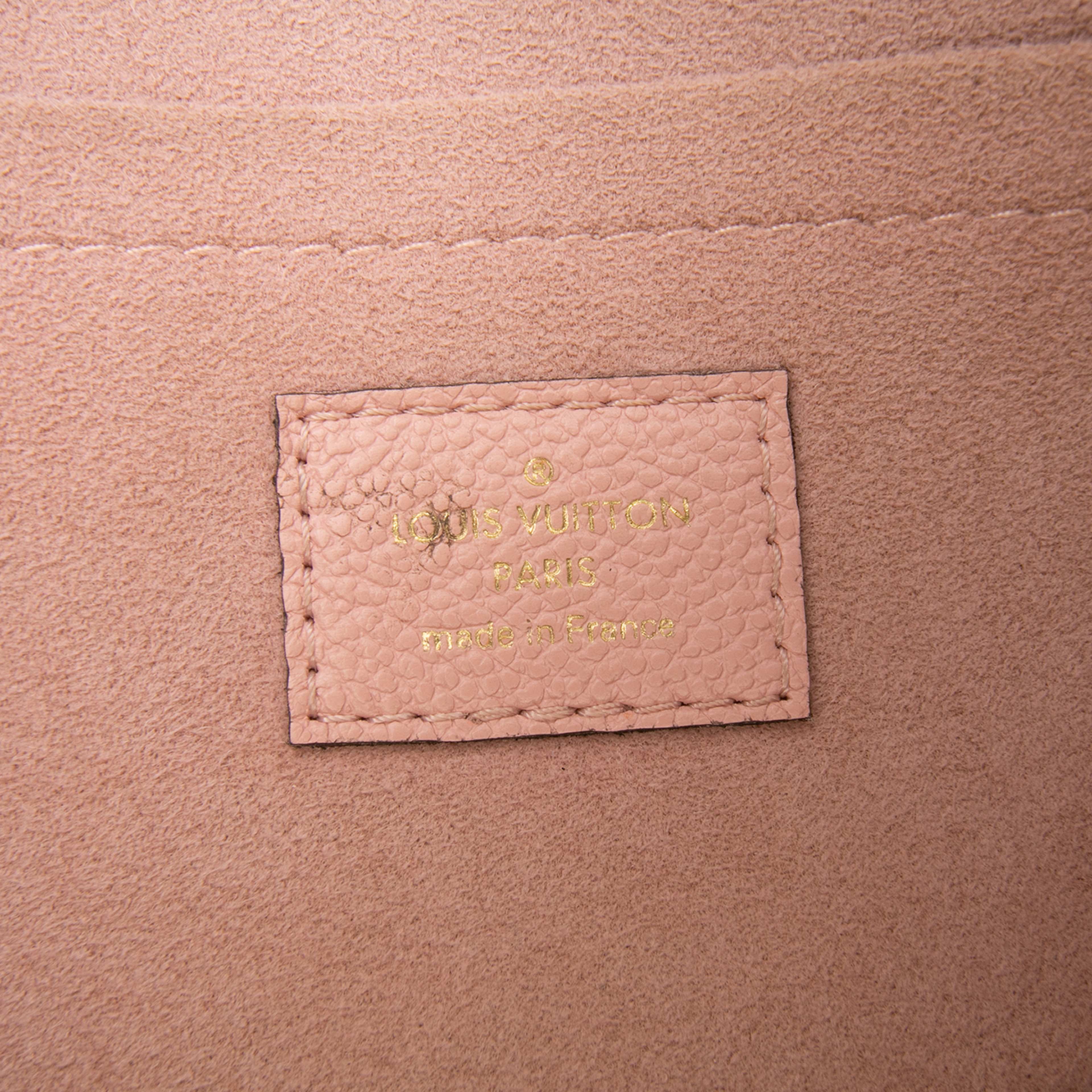 Louis Vuitton Monogram Daily Pouch, från Luxclusif, i färgen brown. Klicka för att öppna bilden i stort format