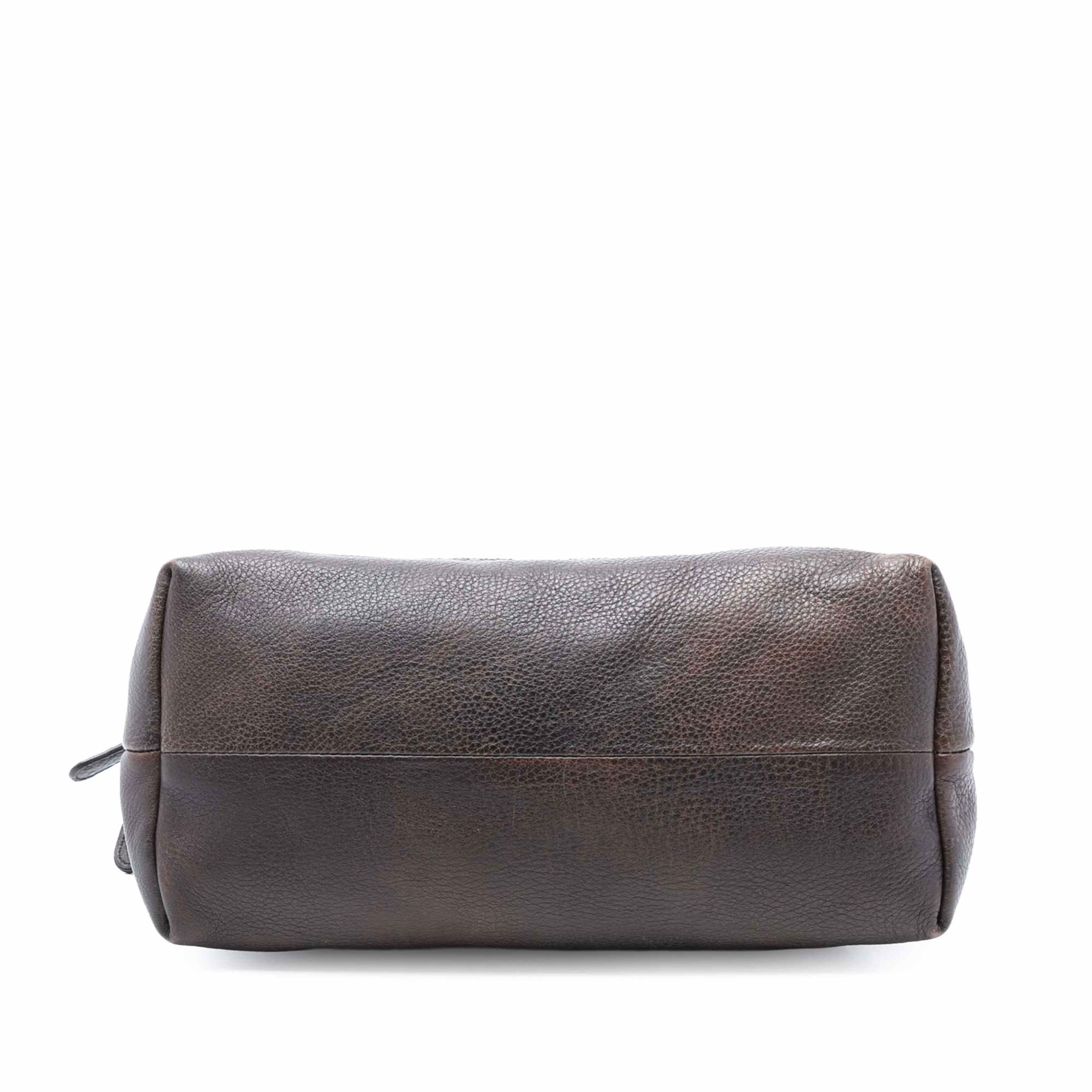 Gucci Leather Laidback Crafty Handbag, från Luxclusif, i färgen dark brown. Klicka för att öppna bilden i stort format