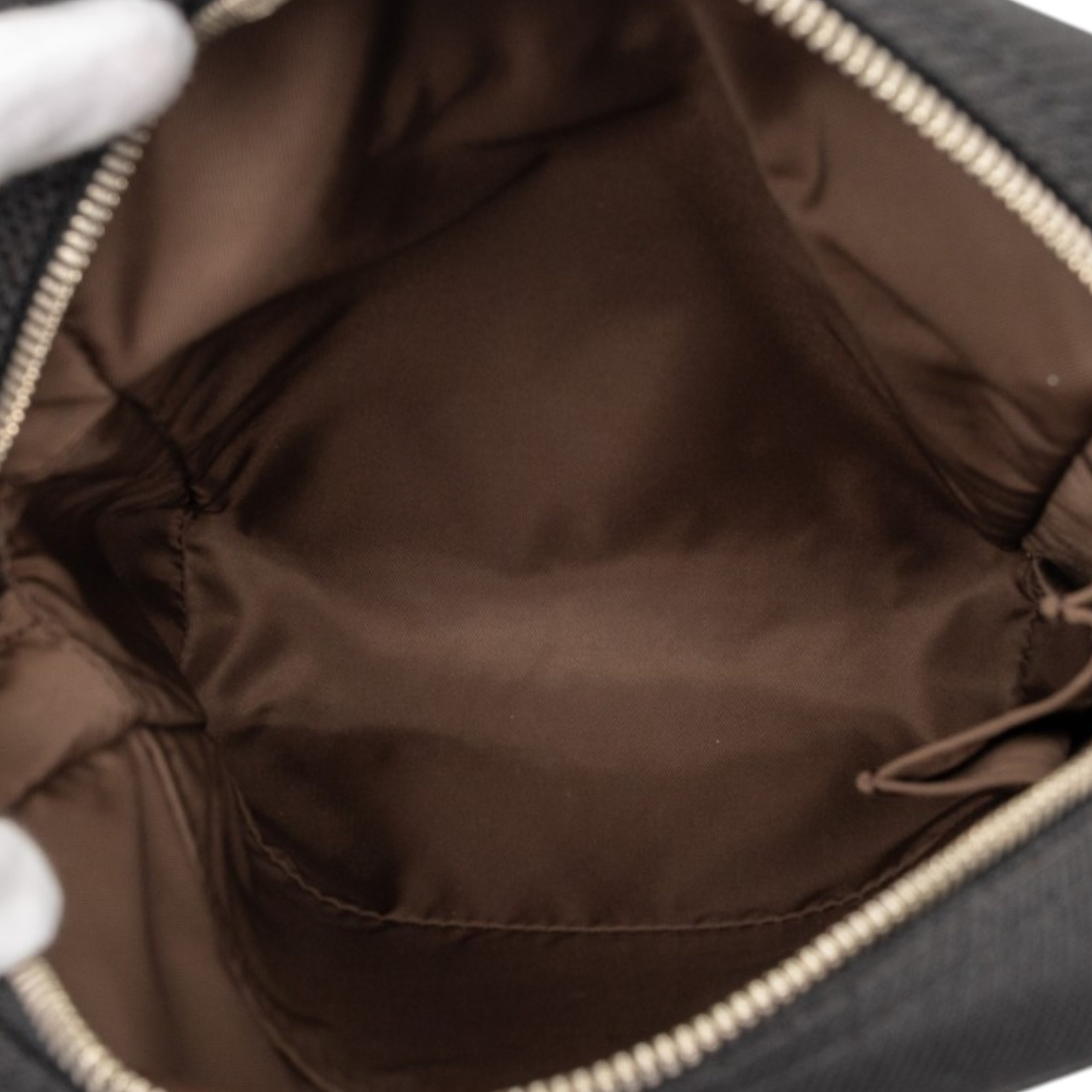 Louis Vuitton Damier Geant Citadin, från Luxclusif, i färgen black. Klicka för att öppna bilden i stort format