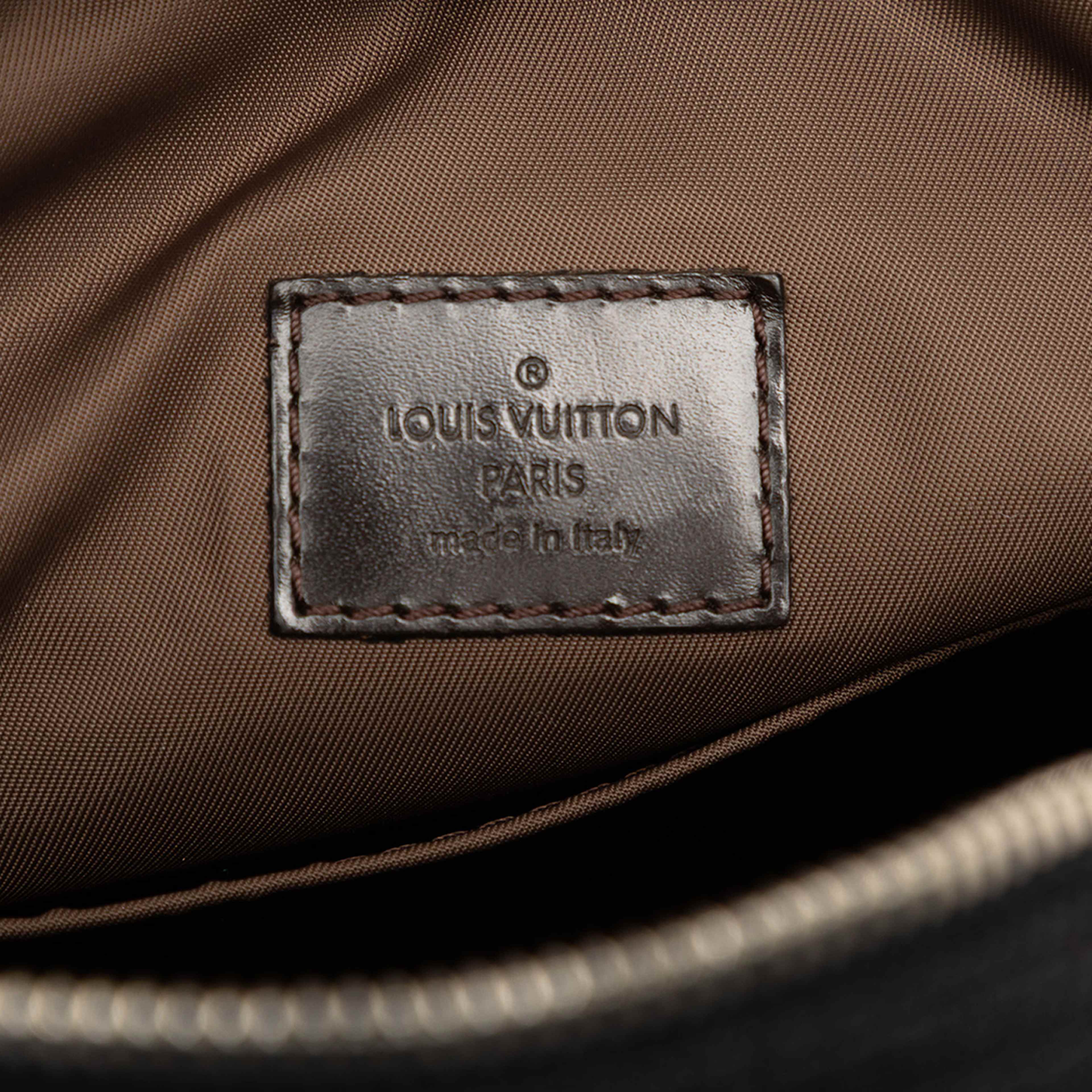 Louis Vuitton Damier Geant Citadin, från Luxclusif, i färgen black. Klicka för att öppna bilden i stort format