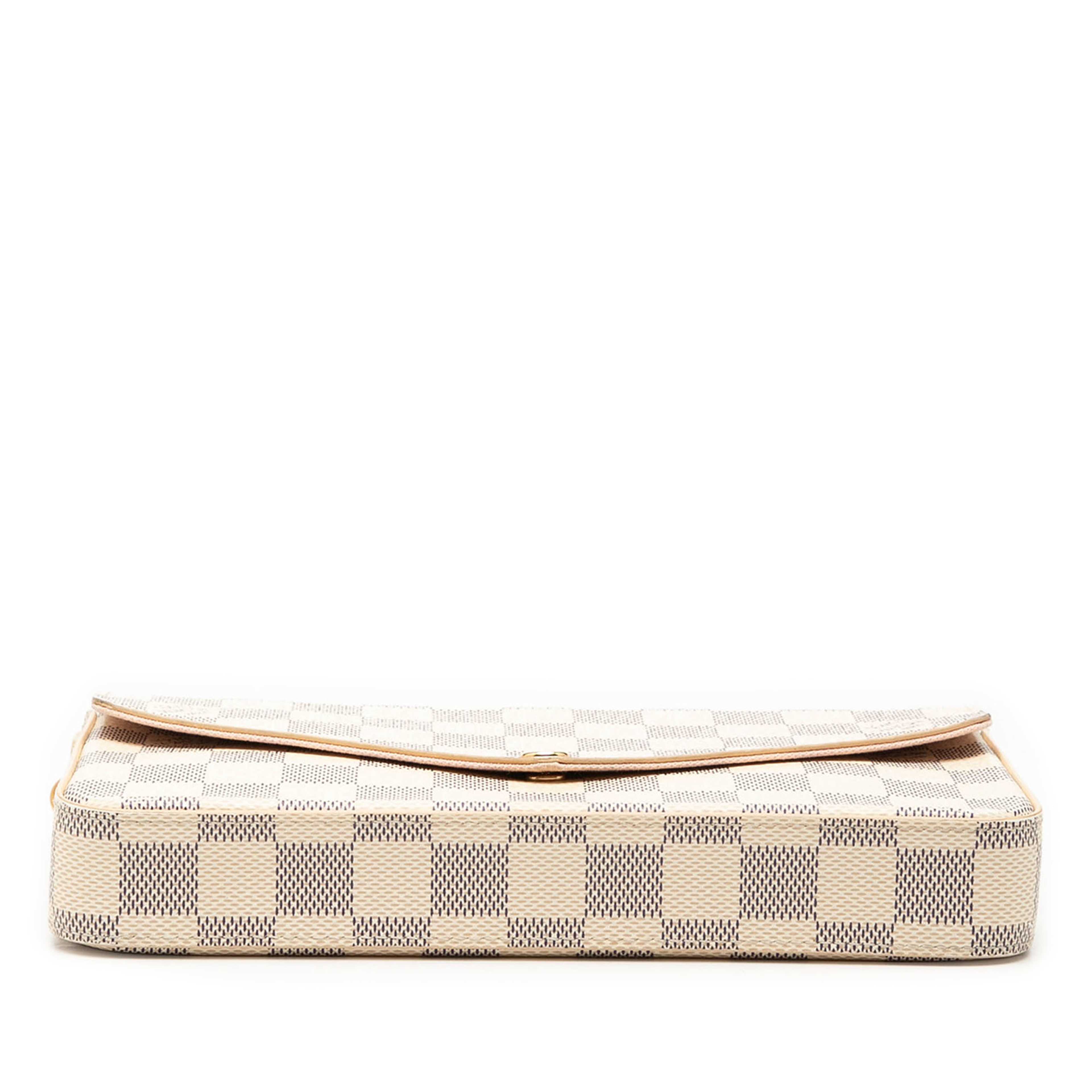 Louis Vuitton Damier Azur Pochette Felicie, från Luxclusif, i färgen white. Klicka för att öppna bilden i stort format