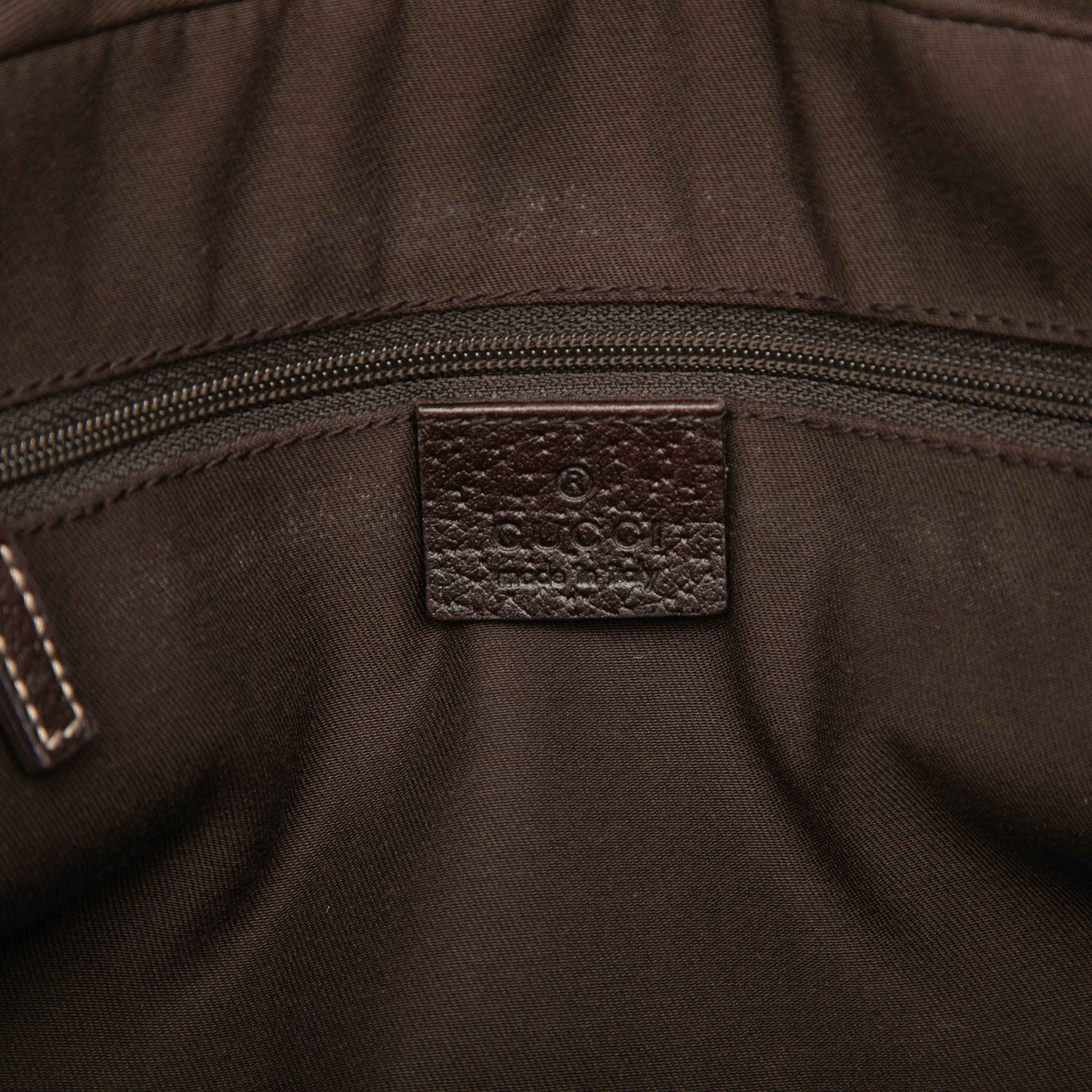 Gucci Gg Canvas Princy Shoulder Bag, från Luxclusif, i färgen beige. Klicka för att öppna bilden i stort format